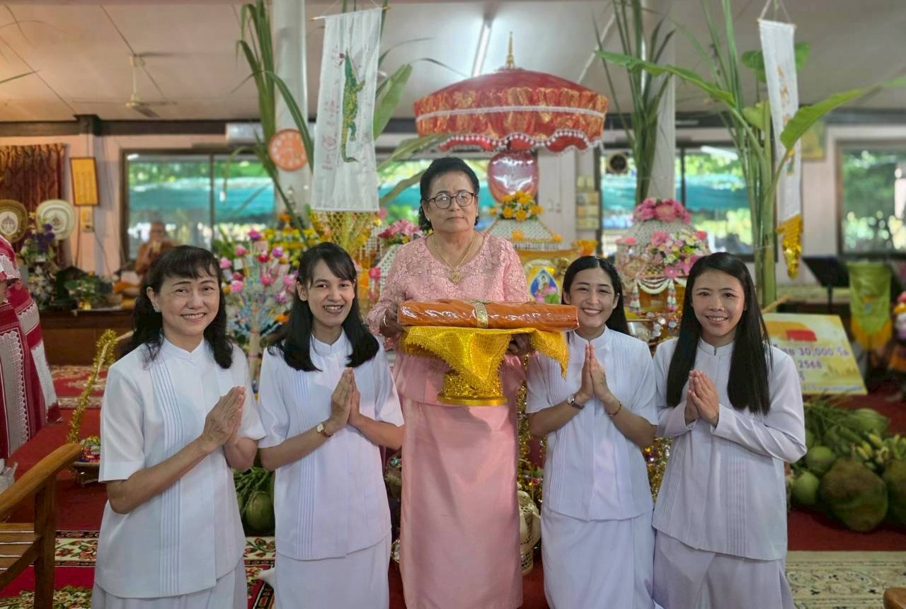 ภาพร่วมพิธีกรรมวัดศรีสำราญจิต