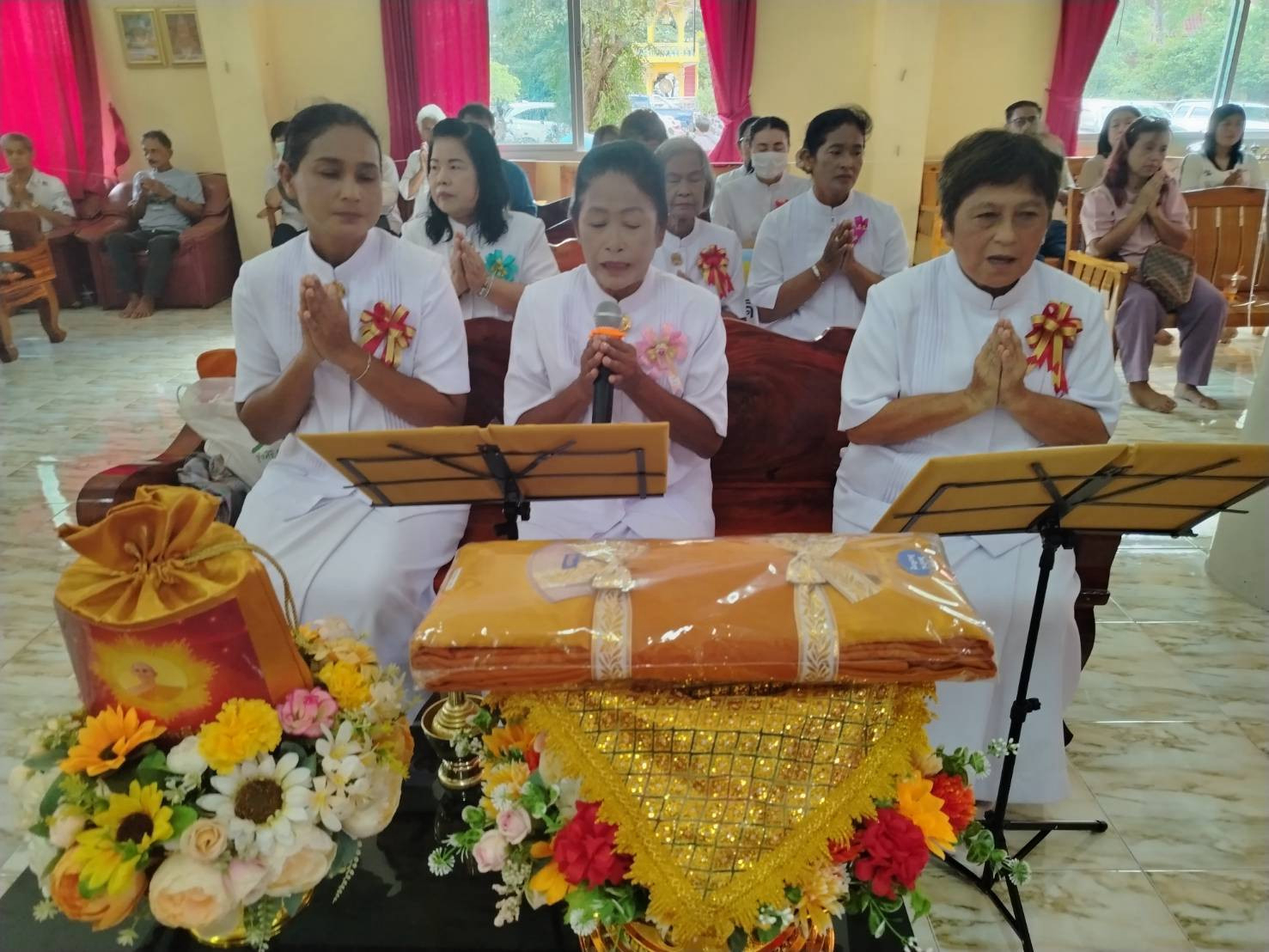 ภาพกล่าวคำถวายกฐินวัดทองมงคล