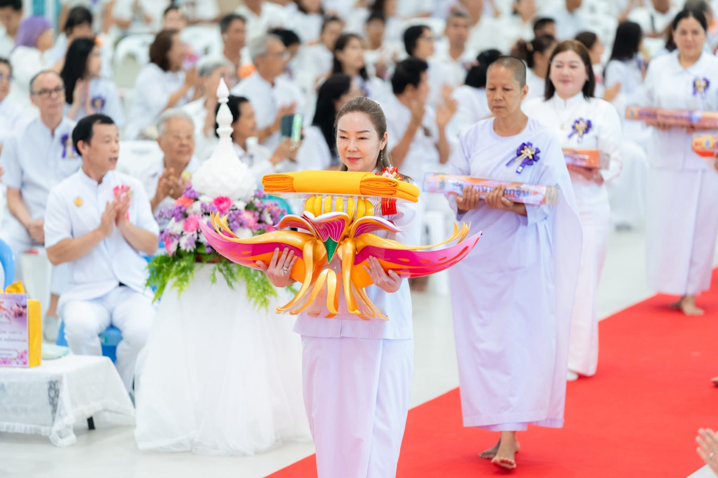 ภาพร่วมพิธีกรรมธุดงคสถานชลบุรี