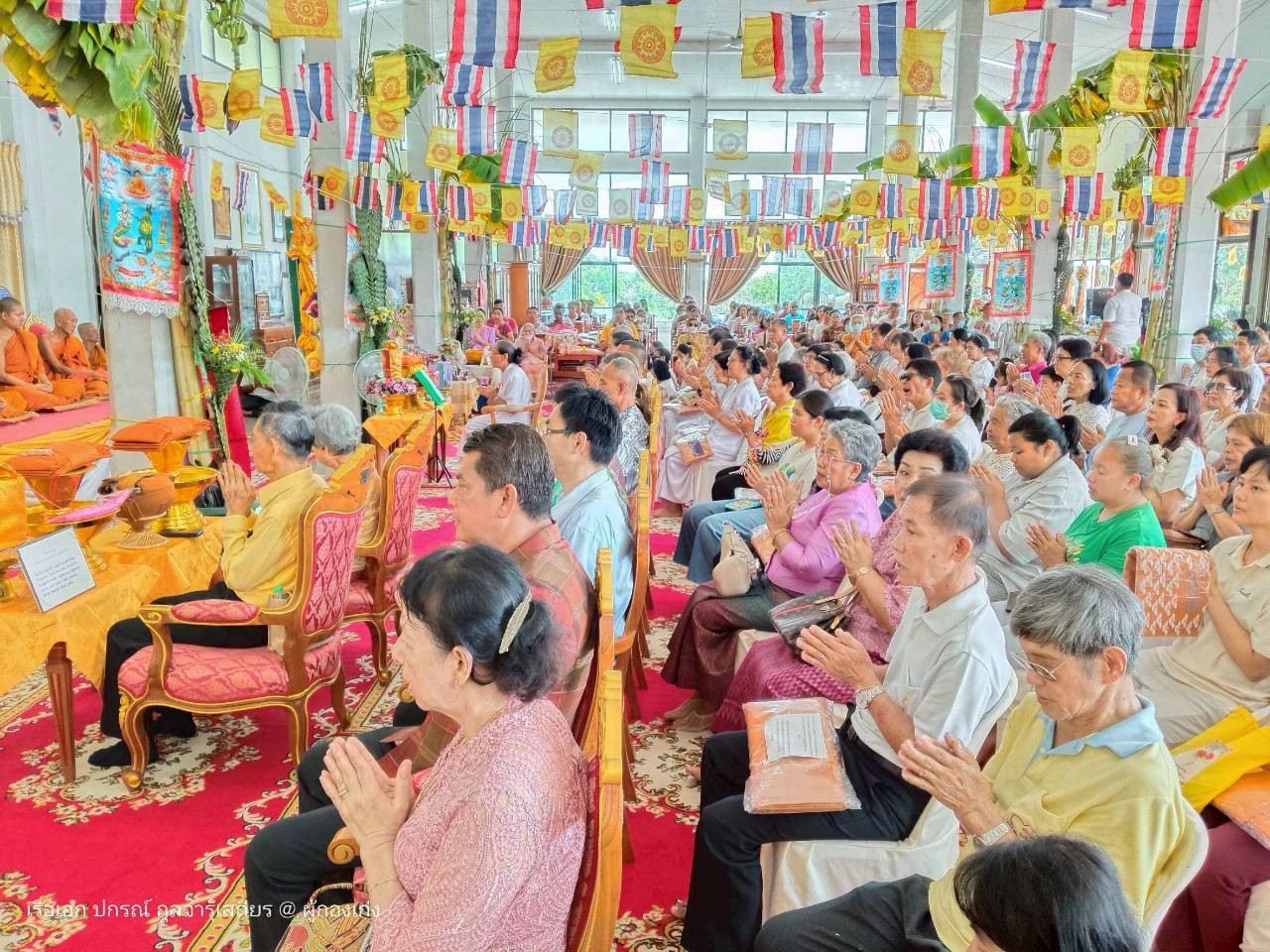 ภาพร่วมพิธีกรรมวัดเขาน้อย