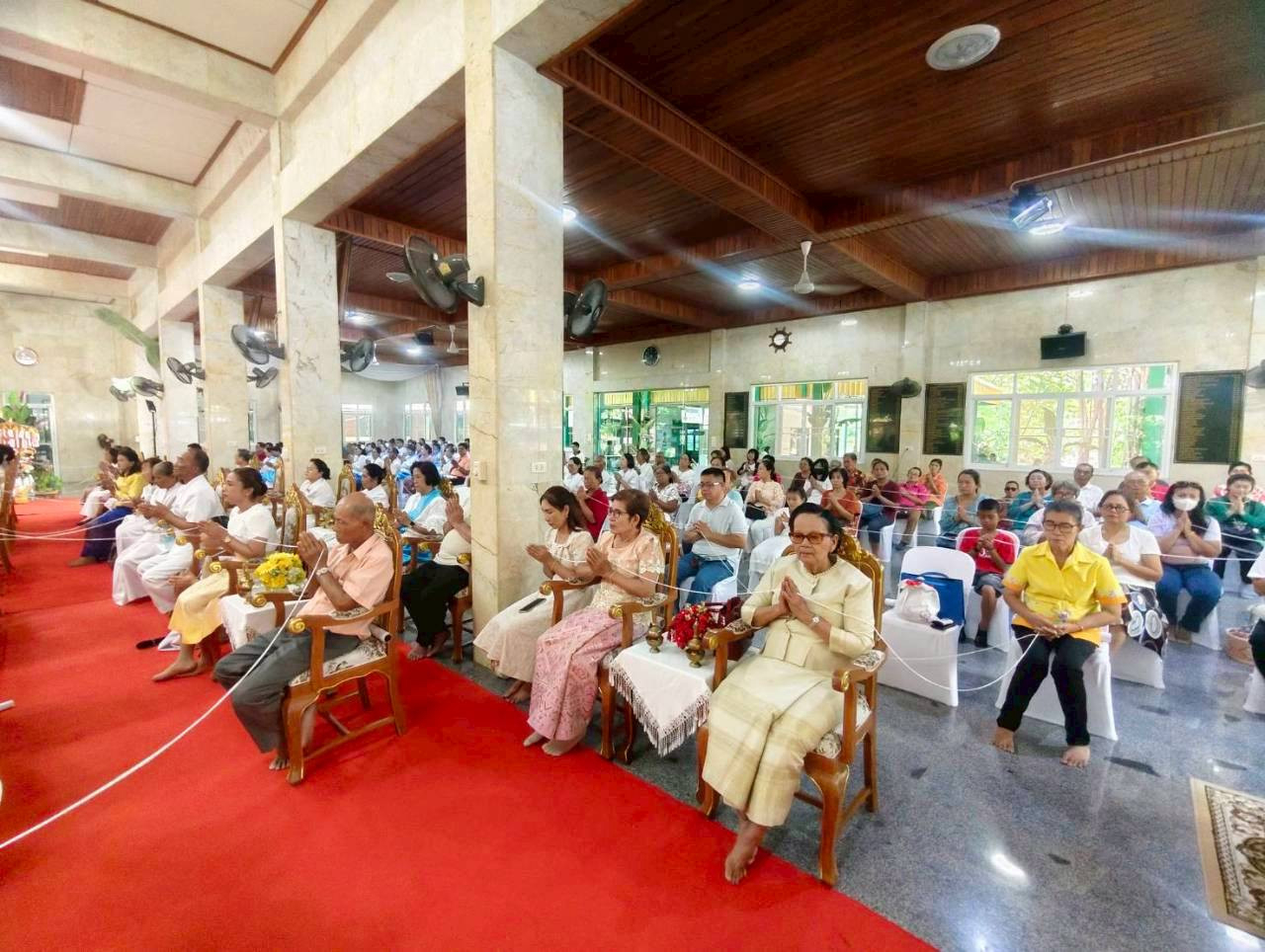 ภาพร่วมพิธีกรรมวัดเขาตะแบก