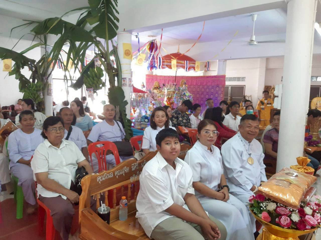 ภาพร่วมพิธีกรรมวัดหินกอง