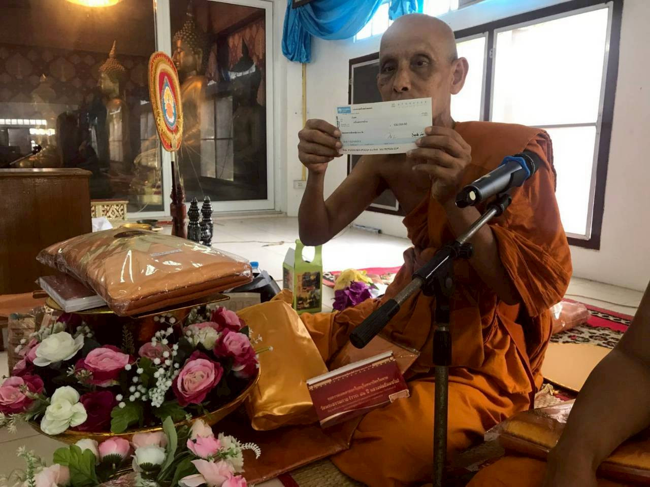 ภาพร่วมพิธีกรรมวัดหินกอง