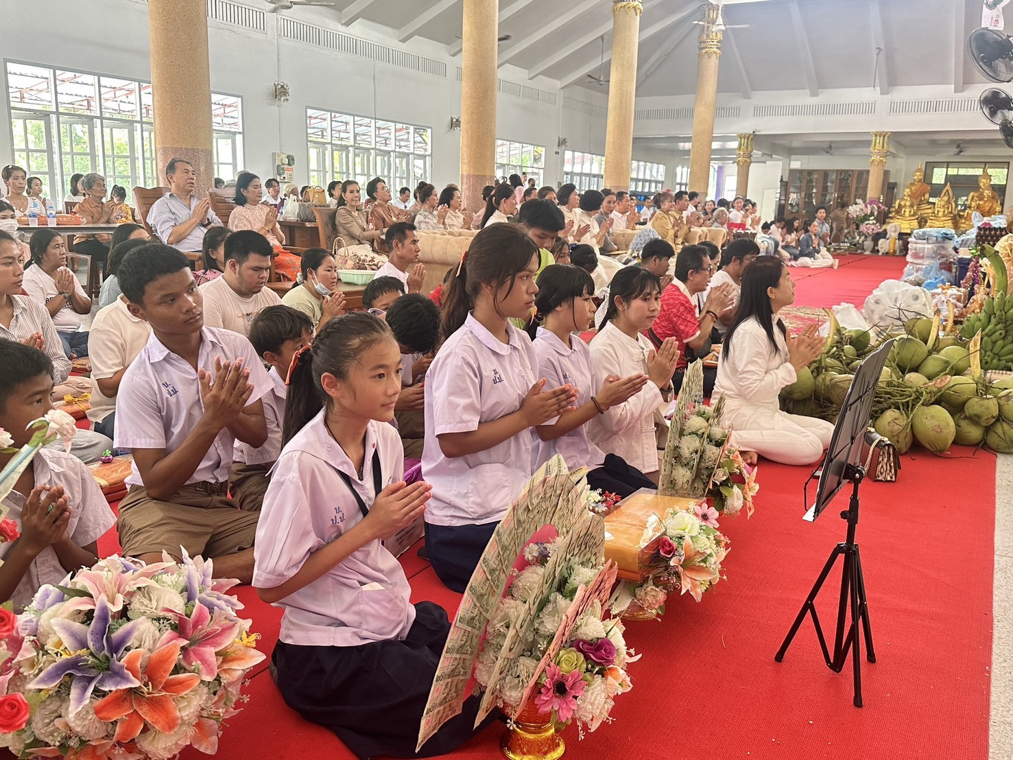 ภาพร่วมพิธีกรรมวัดหนองบอนแดง