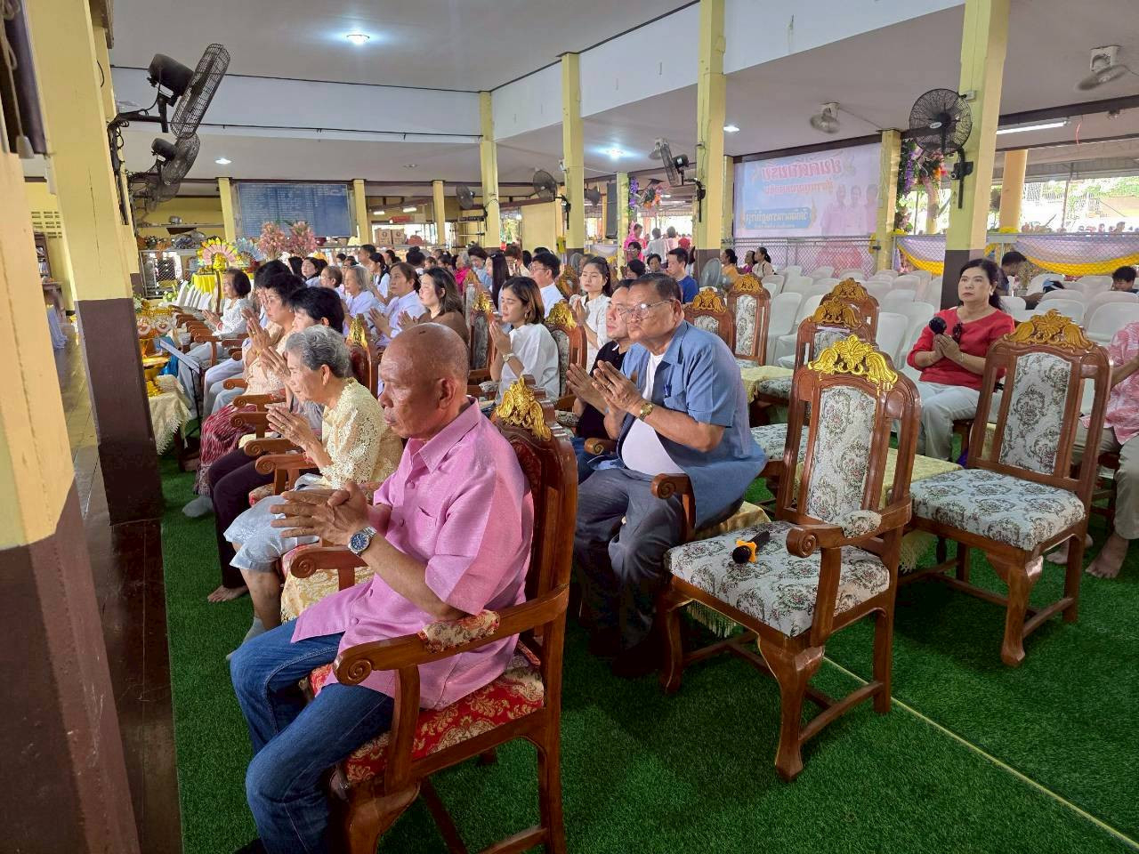 ภาพร่วมพิธีกรรมวัดนิมมานราษฎร์บำรุง