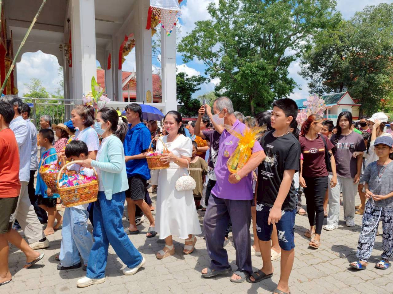 ภาพร่วมพิธีกรรมวัดทุ่งเหียง