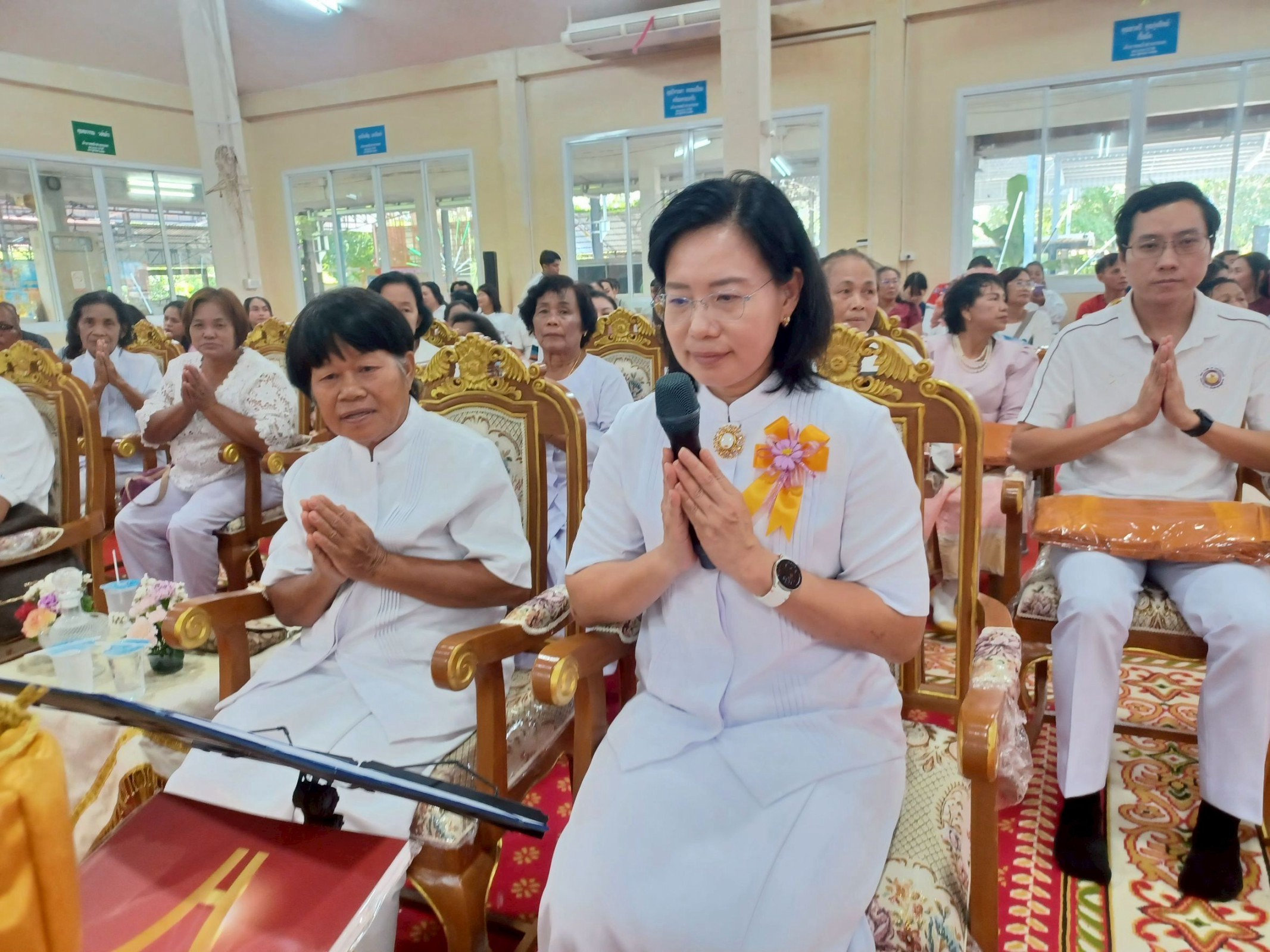 ภาพกล่าวคำถวายกฐินวัดหนองไก่เถื่อน