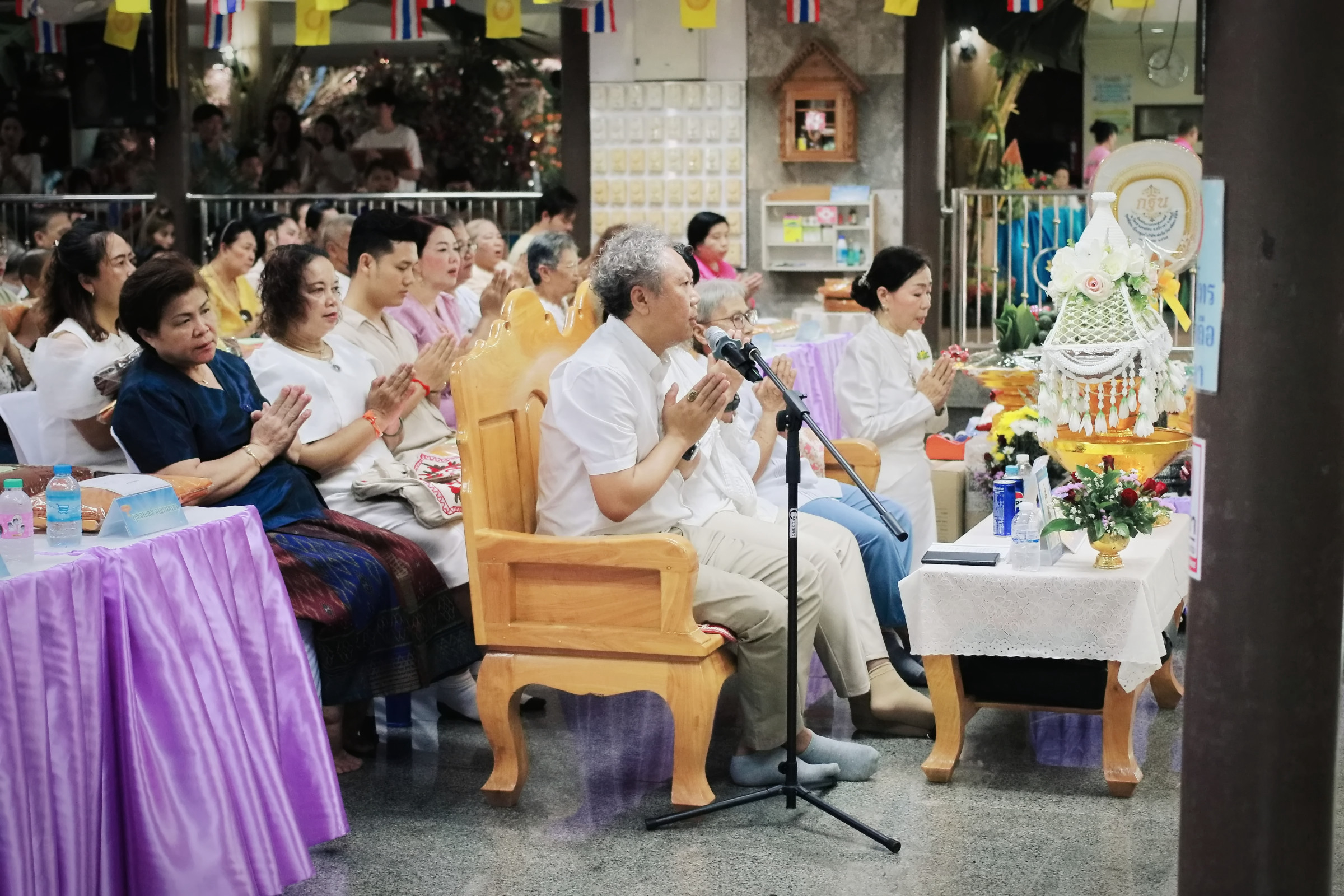 ภาพร่วมพิธีกรรมวัดเขาแตงอ่อน