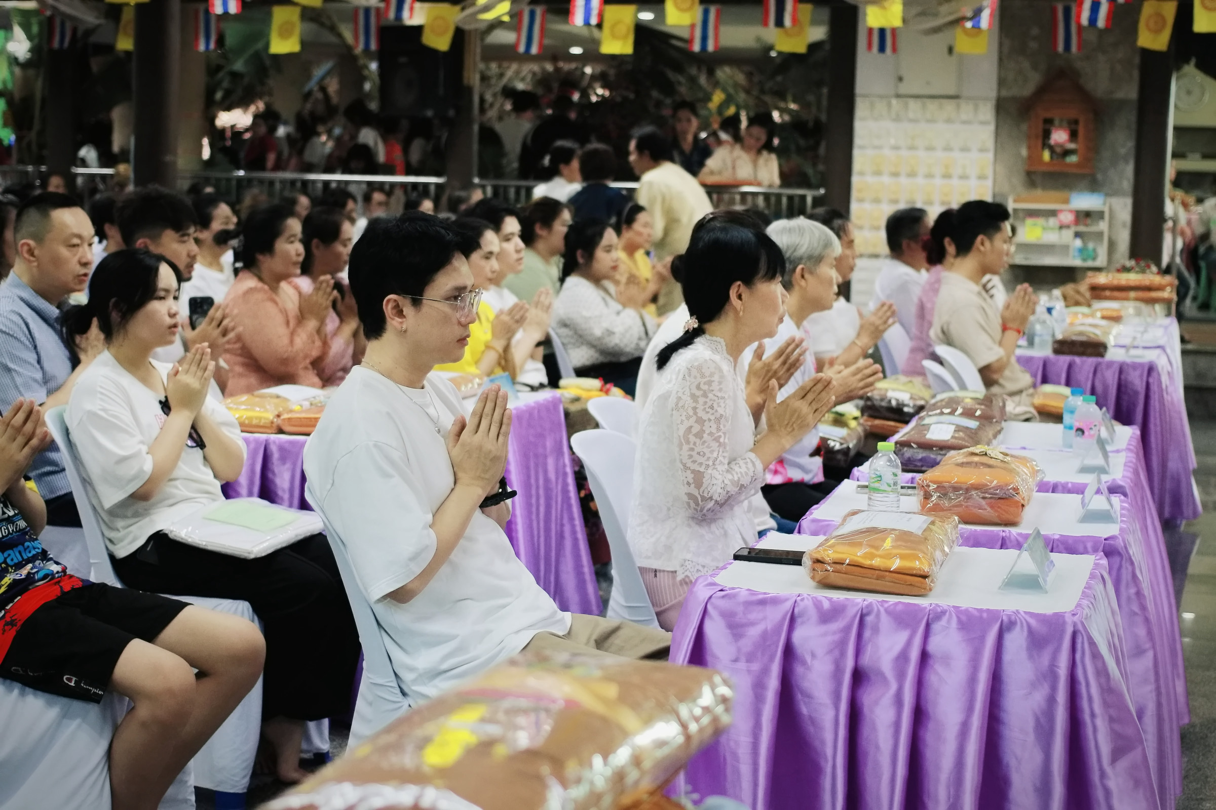 ภาพร่วมพิธีกรรมวัดเขาแตงอ่อน