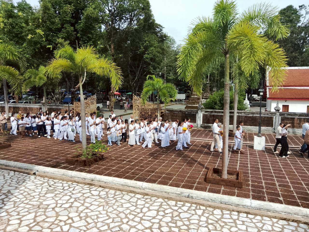 ภาพร่วมพิธีกรรมวัดสลัก