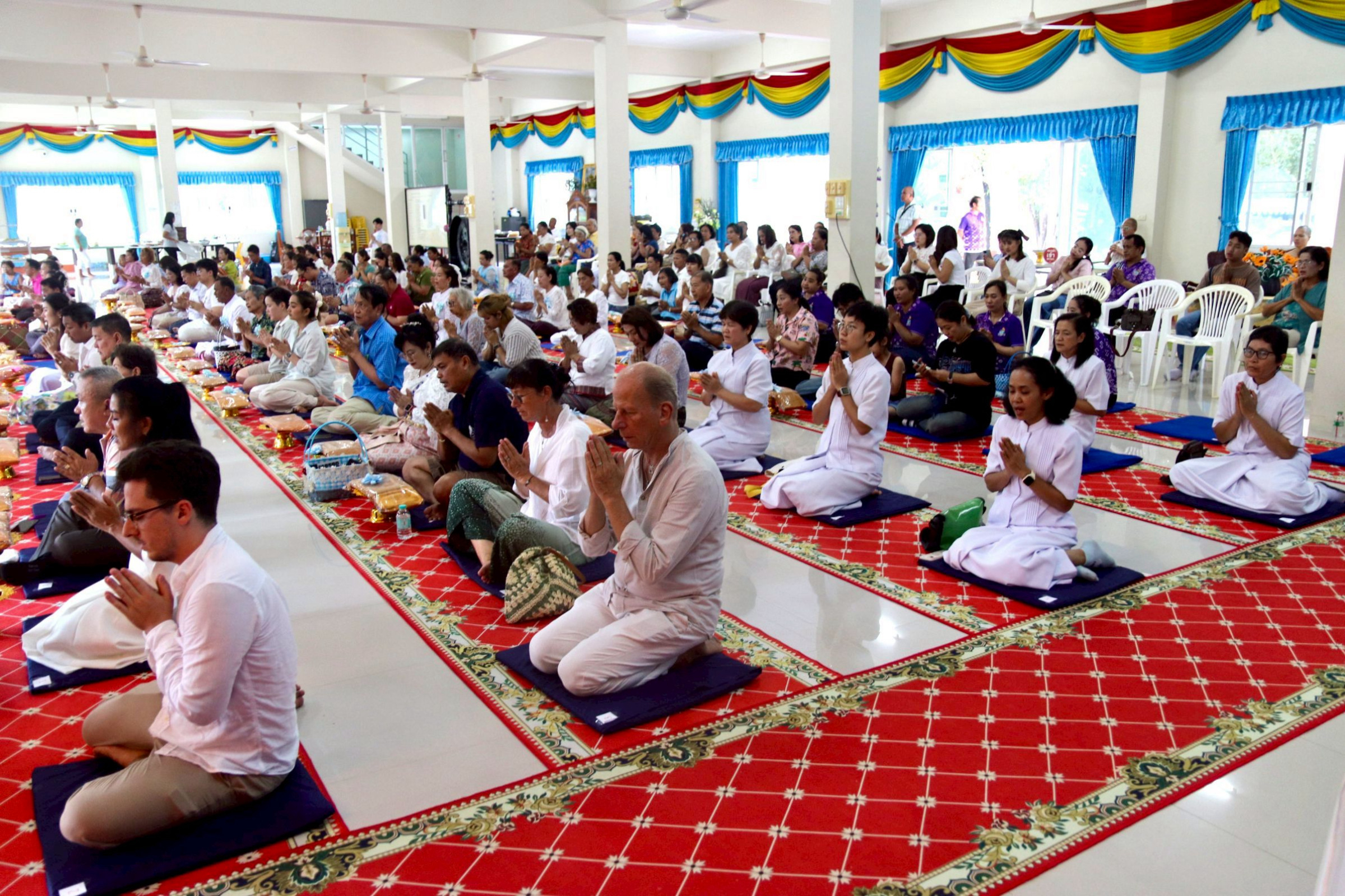 ภาพร่วมพิธีกรรมวัดคลองสน