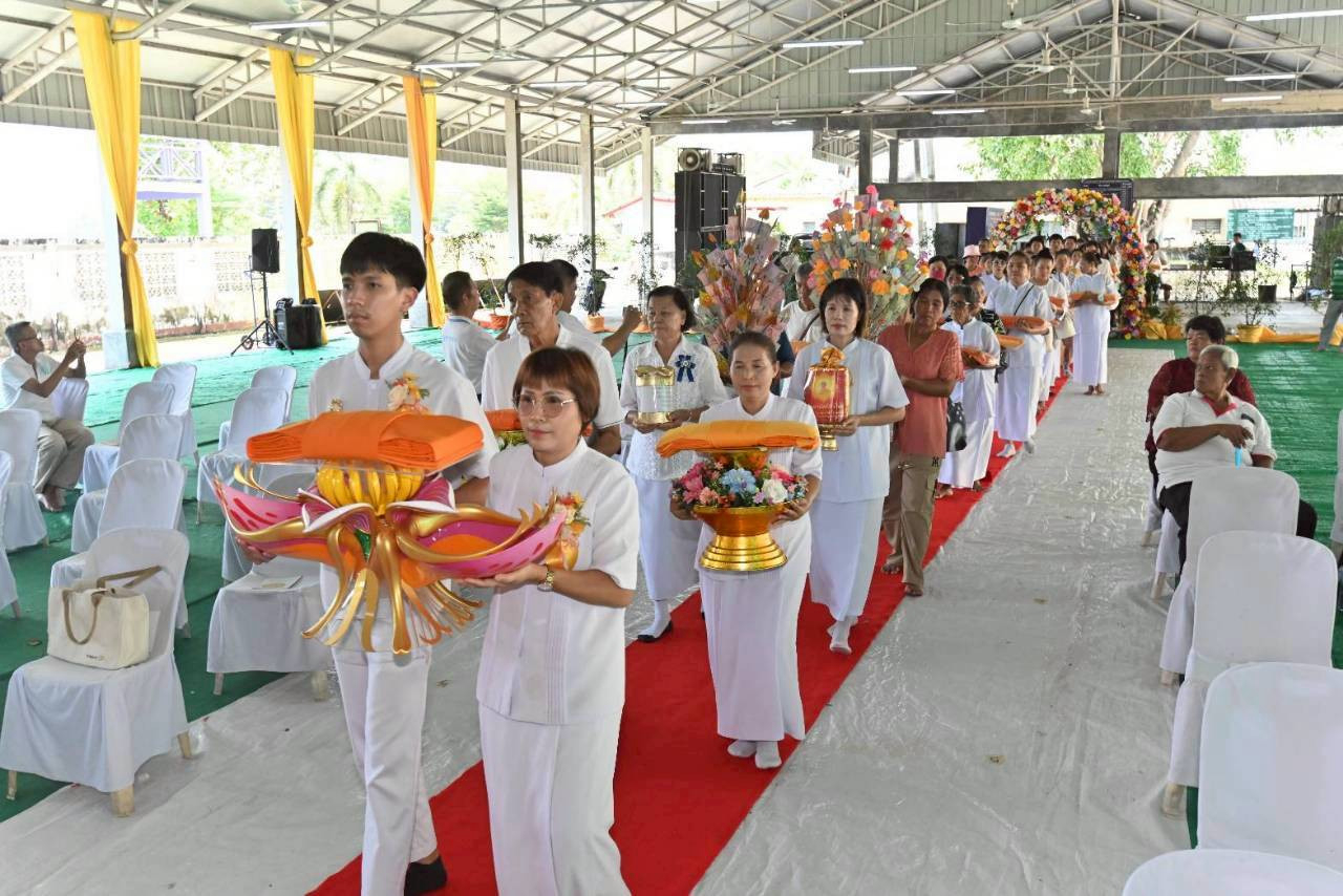 ภาพร่วมขบวนกฐินวัดทวีพูลรังสรรค์