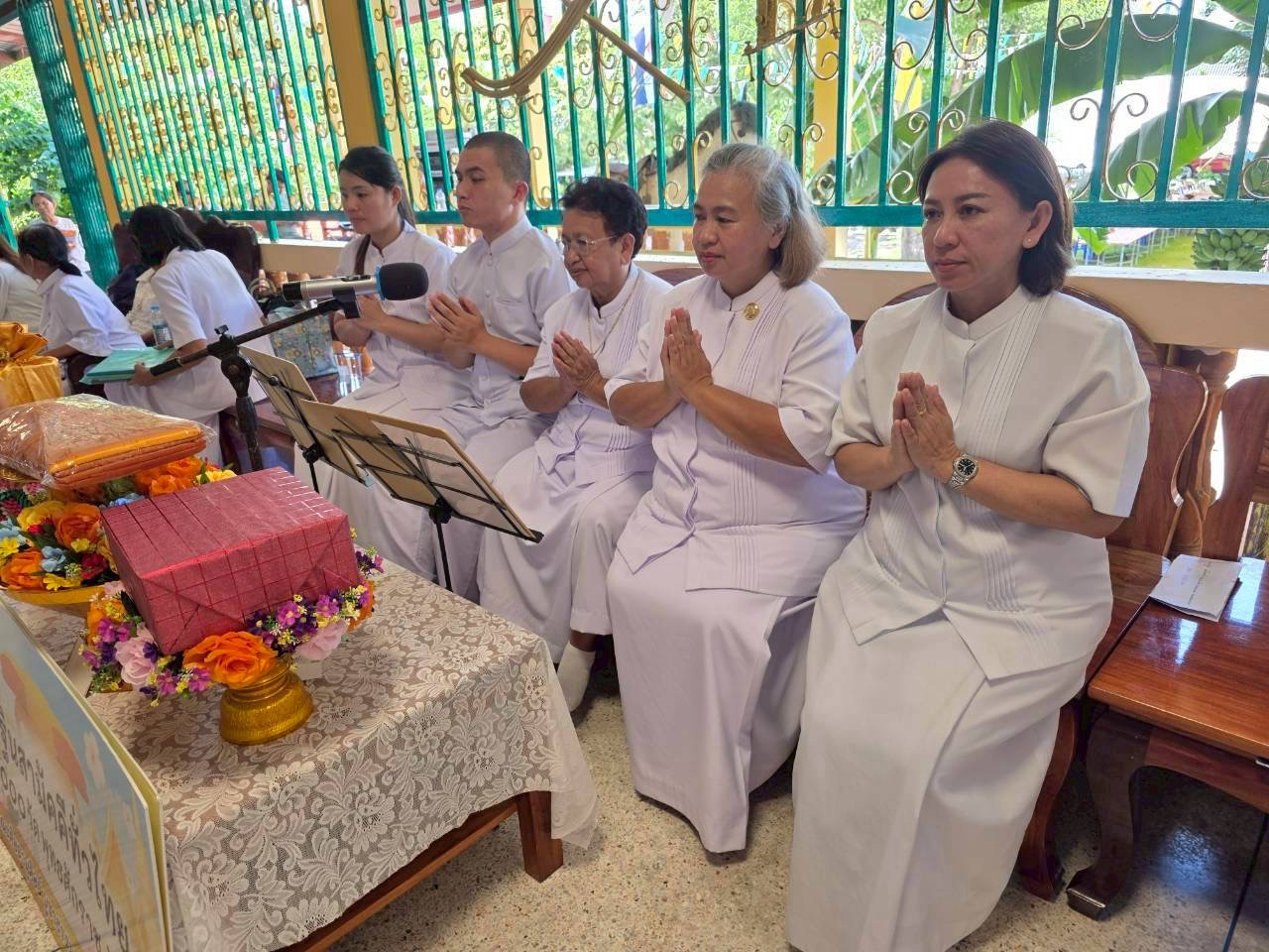 ภาพร่วมพิธีกรรมวัดโคกสว่าง