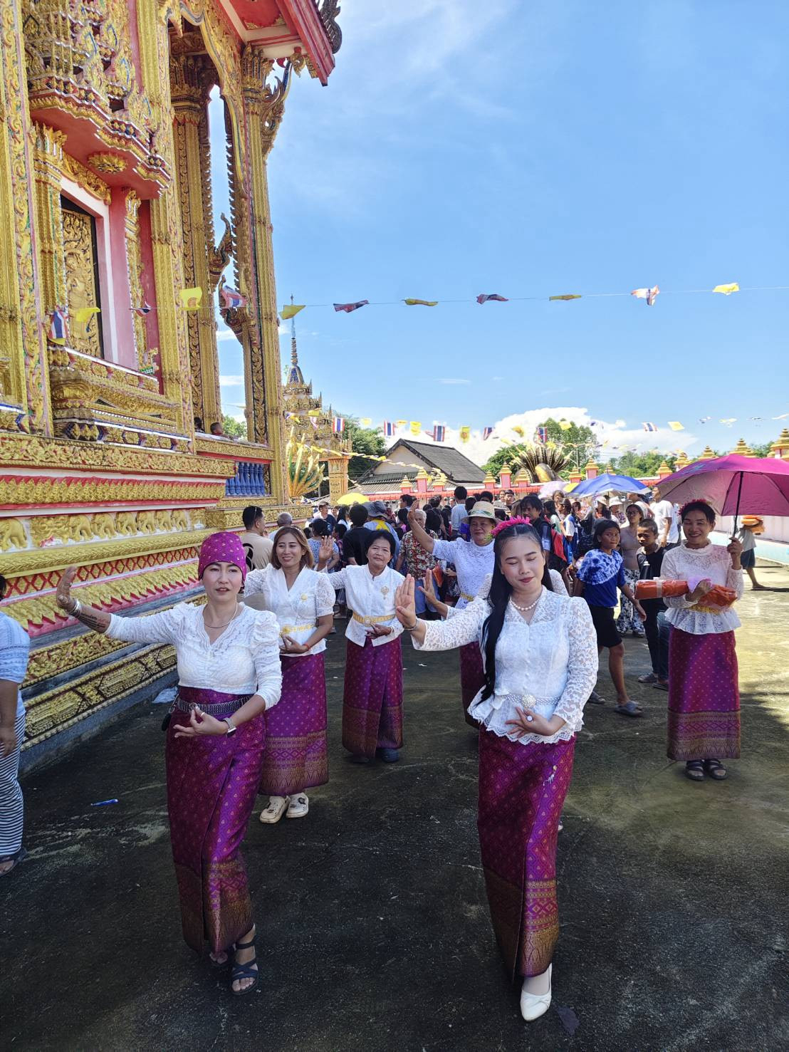 ภาพร่วมพิธีกรรมวัดบ้านกุดตาเสก