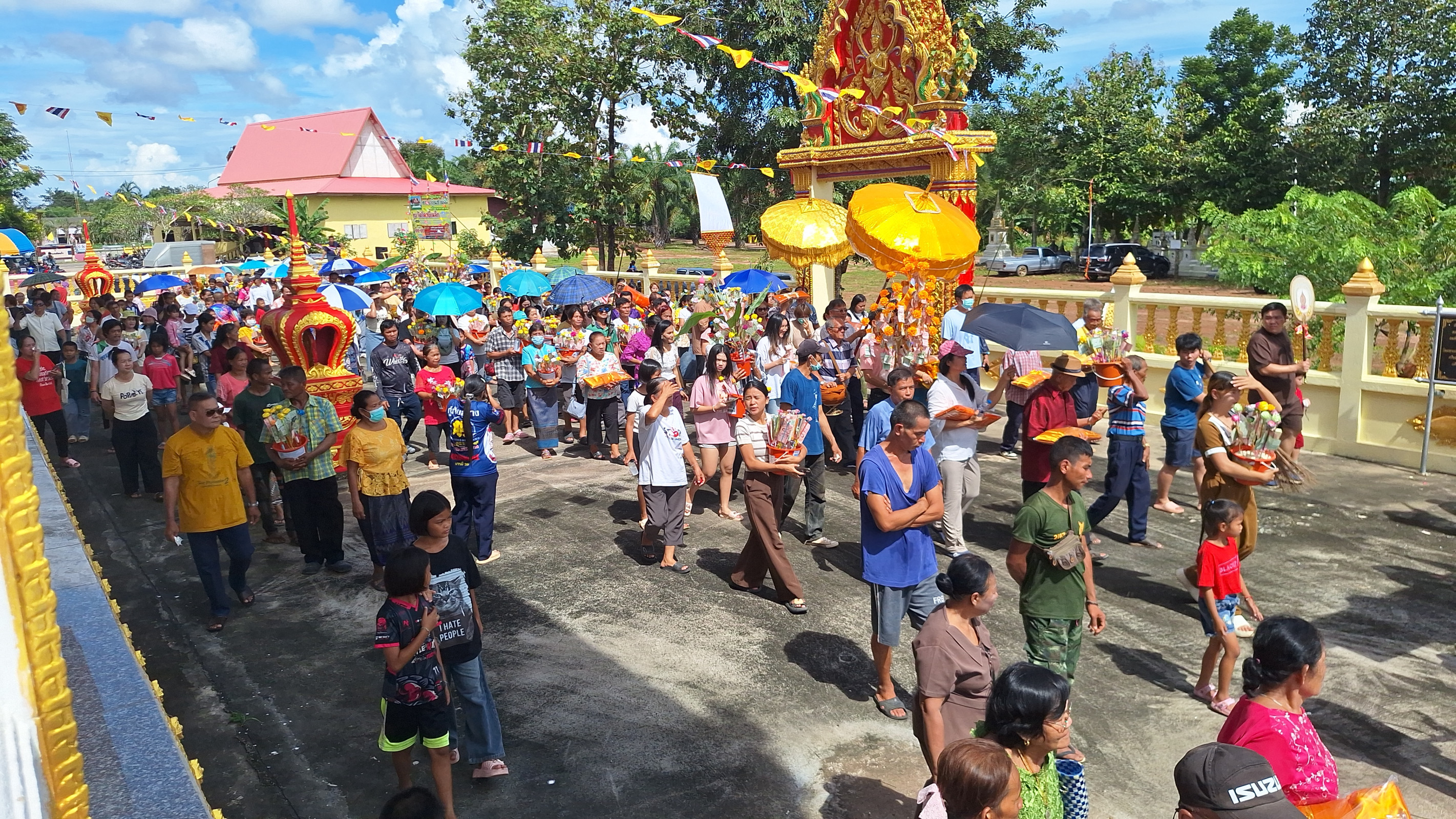 ภาพร่วมพิธีกรรมวัดโคกขี้เหล็ก