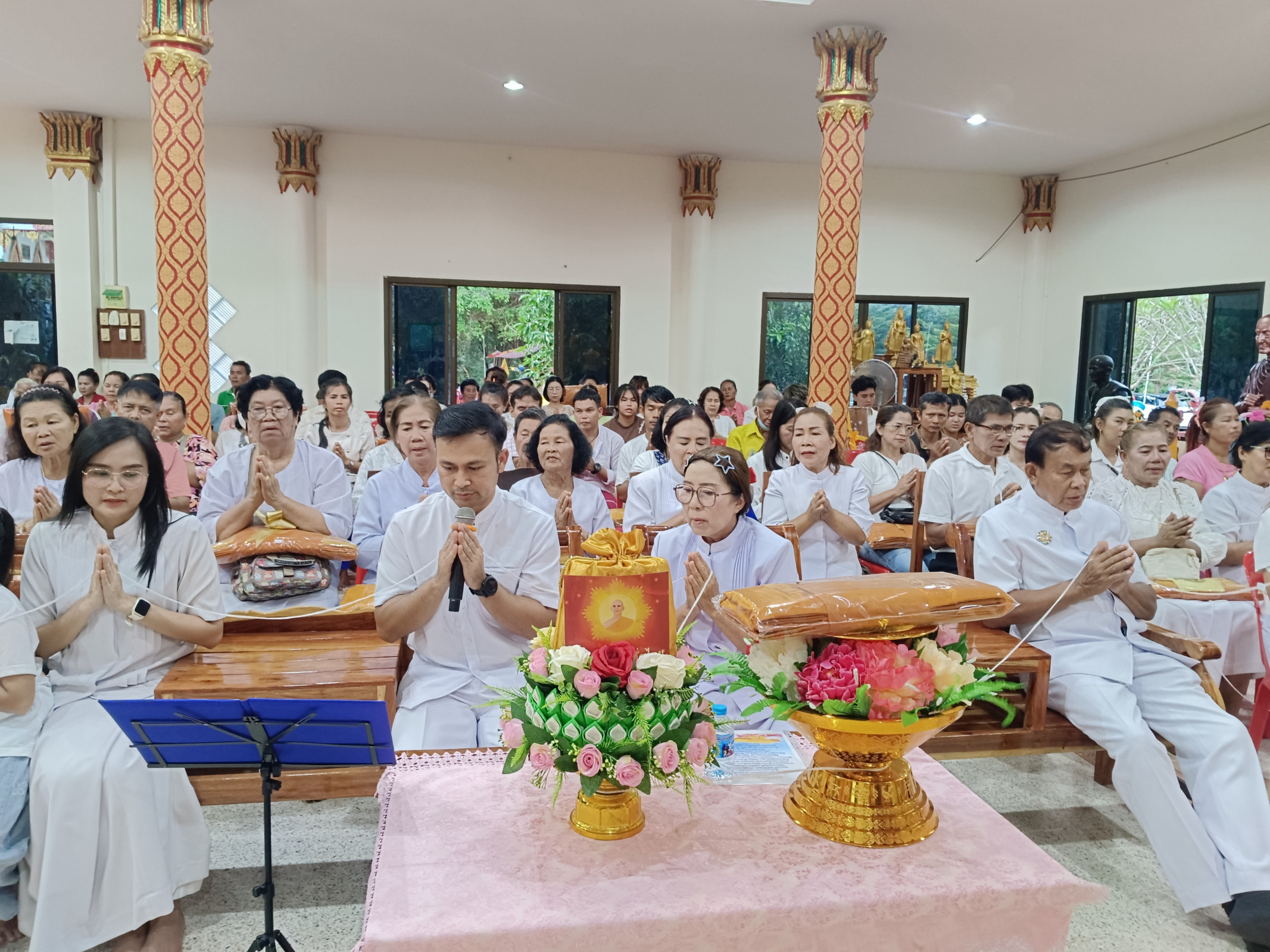 ภาพกล่าวคำถวายกฐินที่พักสงฆ์คลองฟันปลา