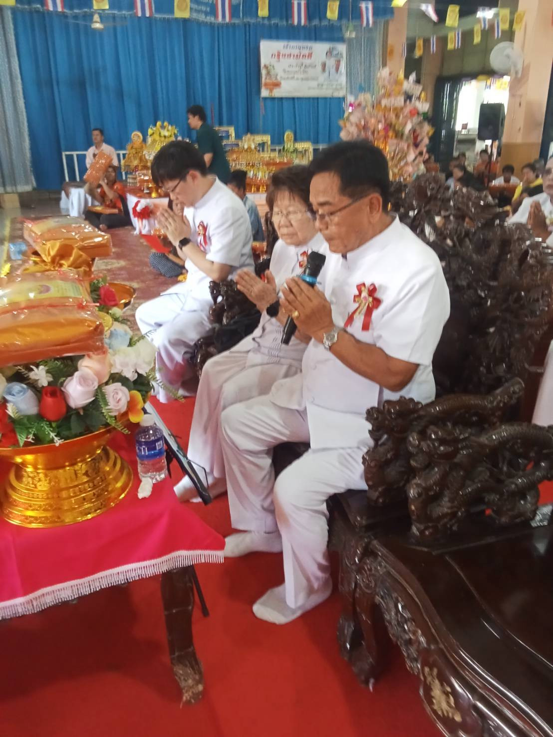 ภาพกล่าวคำถวายกฐินวัดเกาะเค็ดใน