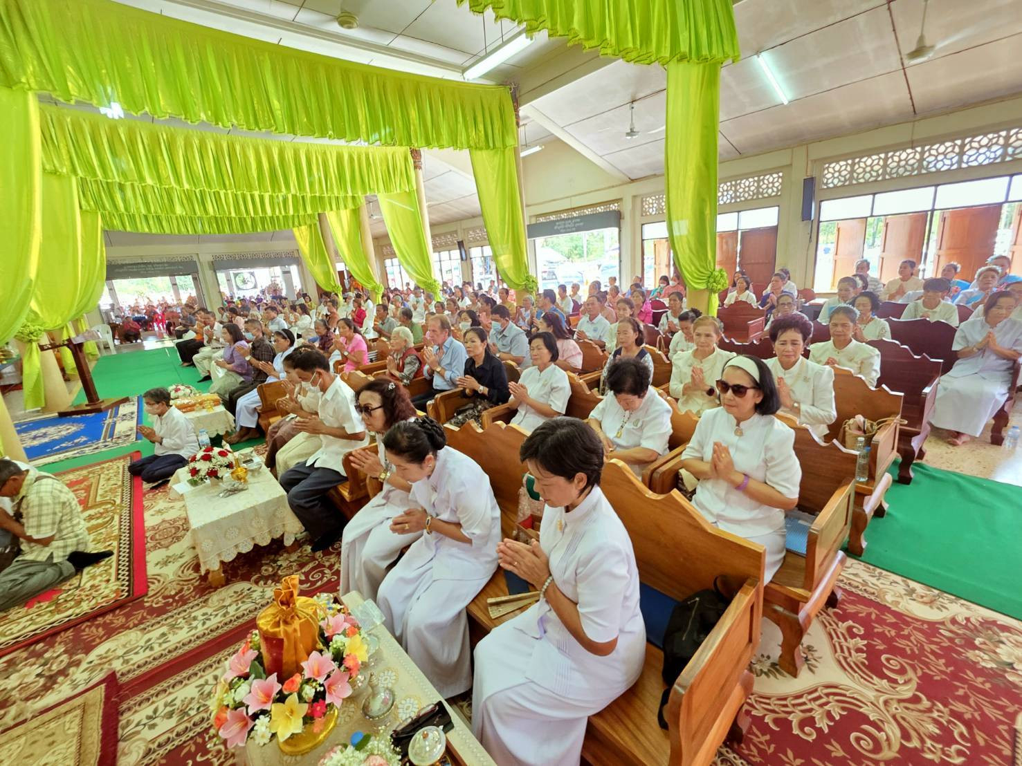 ภาพร่วมพิธีกรรมวัดใหม่พรหมสุวรรณ