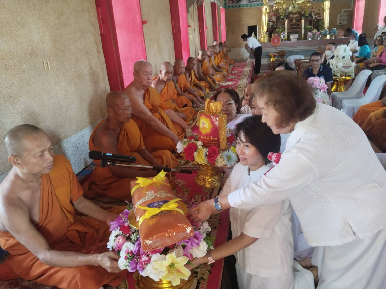 ภาพร่วมพิธีกรรมวัดหลวงปรีชากูล