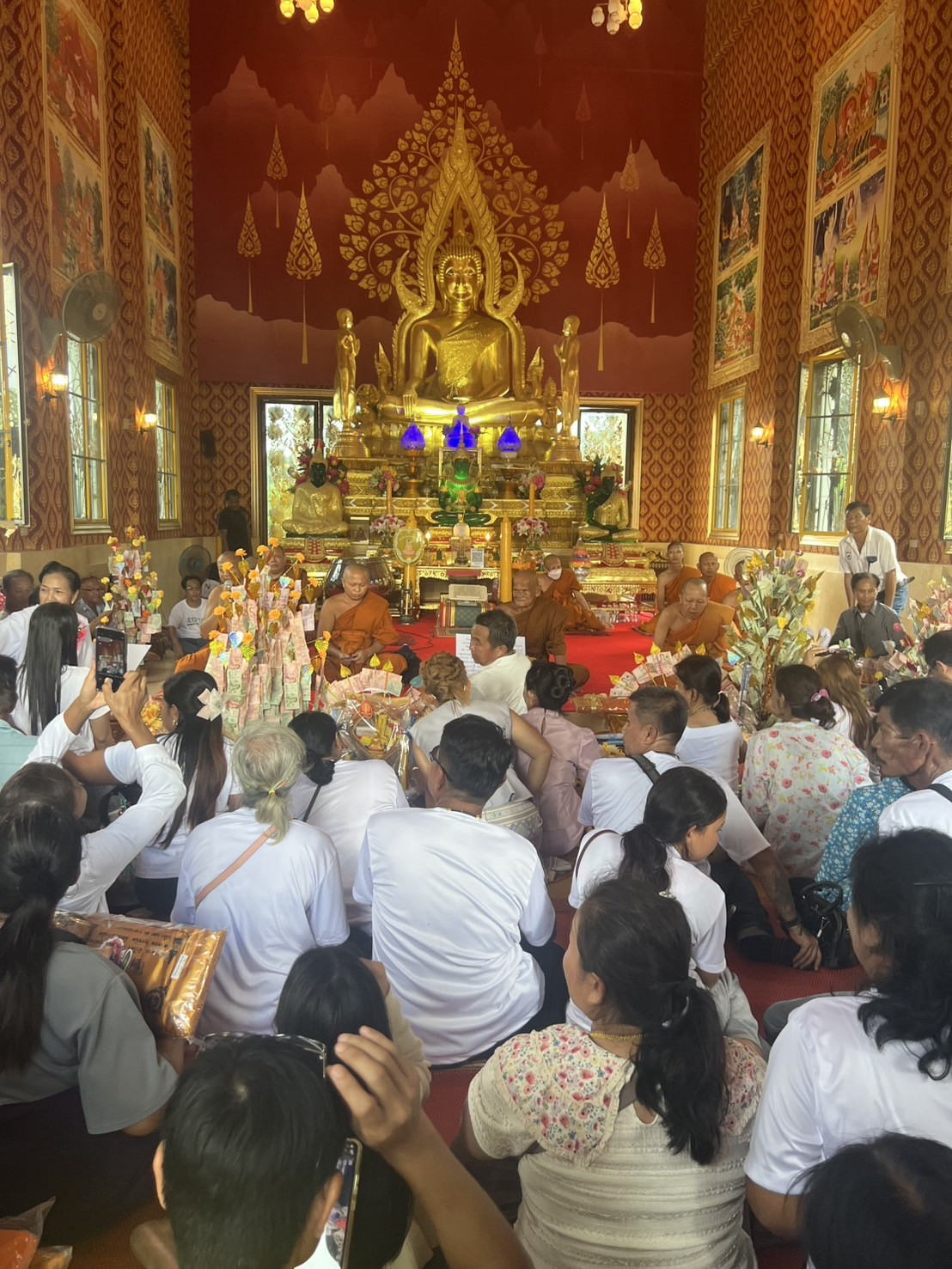 ภาพร่วมพิธีกรรมวัดโนนฝาวพุทธาราม