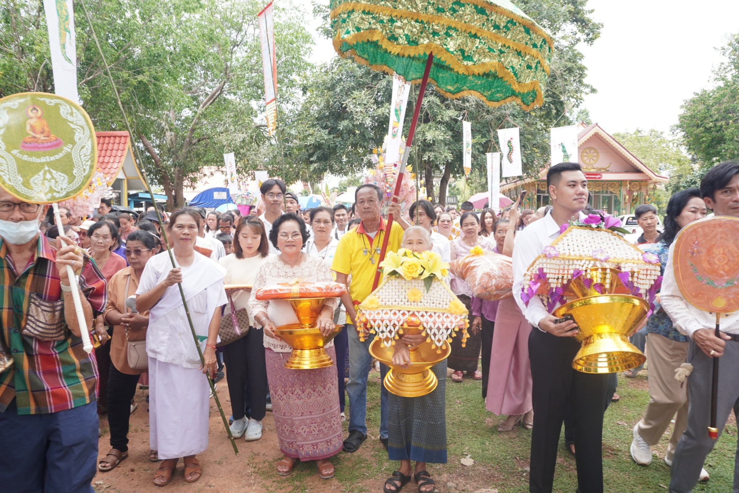 ภาพร่วมพิธีกรรมวัดบุเสี้ยวเจริญธรรม