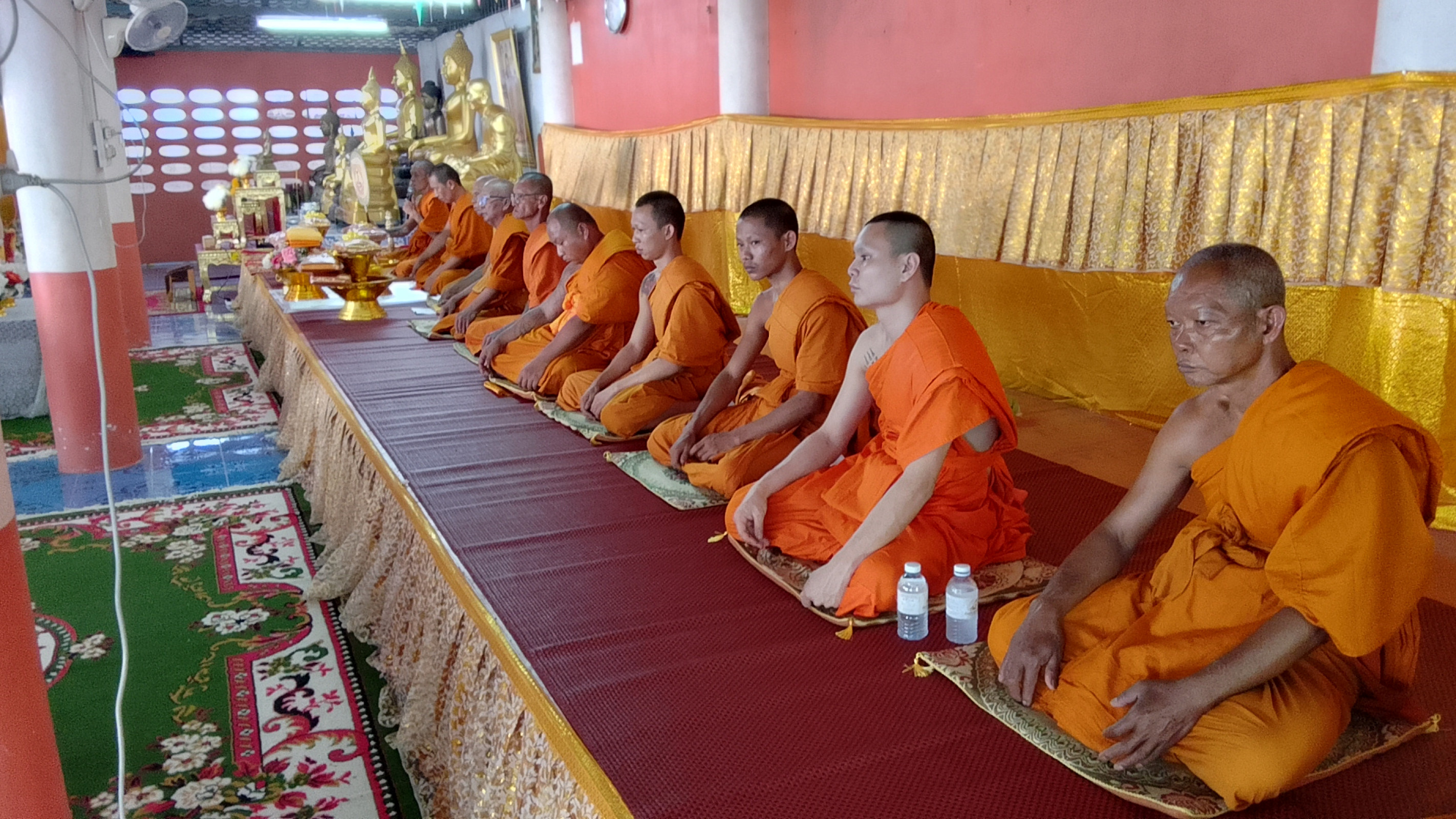 ภาพร่วมพิธีกรรมวัดประเถท