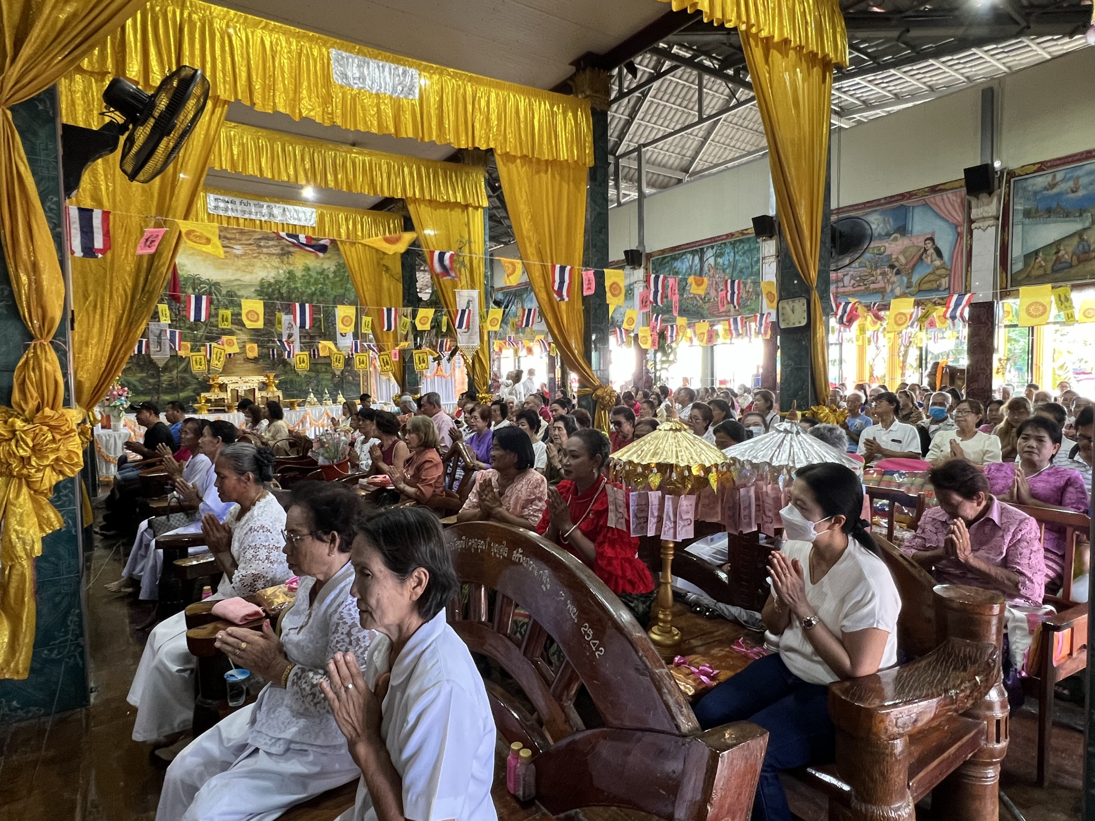 ภาพร่วมพิธีกรรมวัดทัพช้าง(เมืองใหม่)