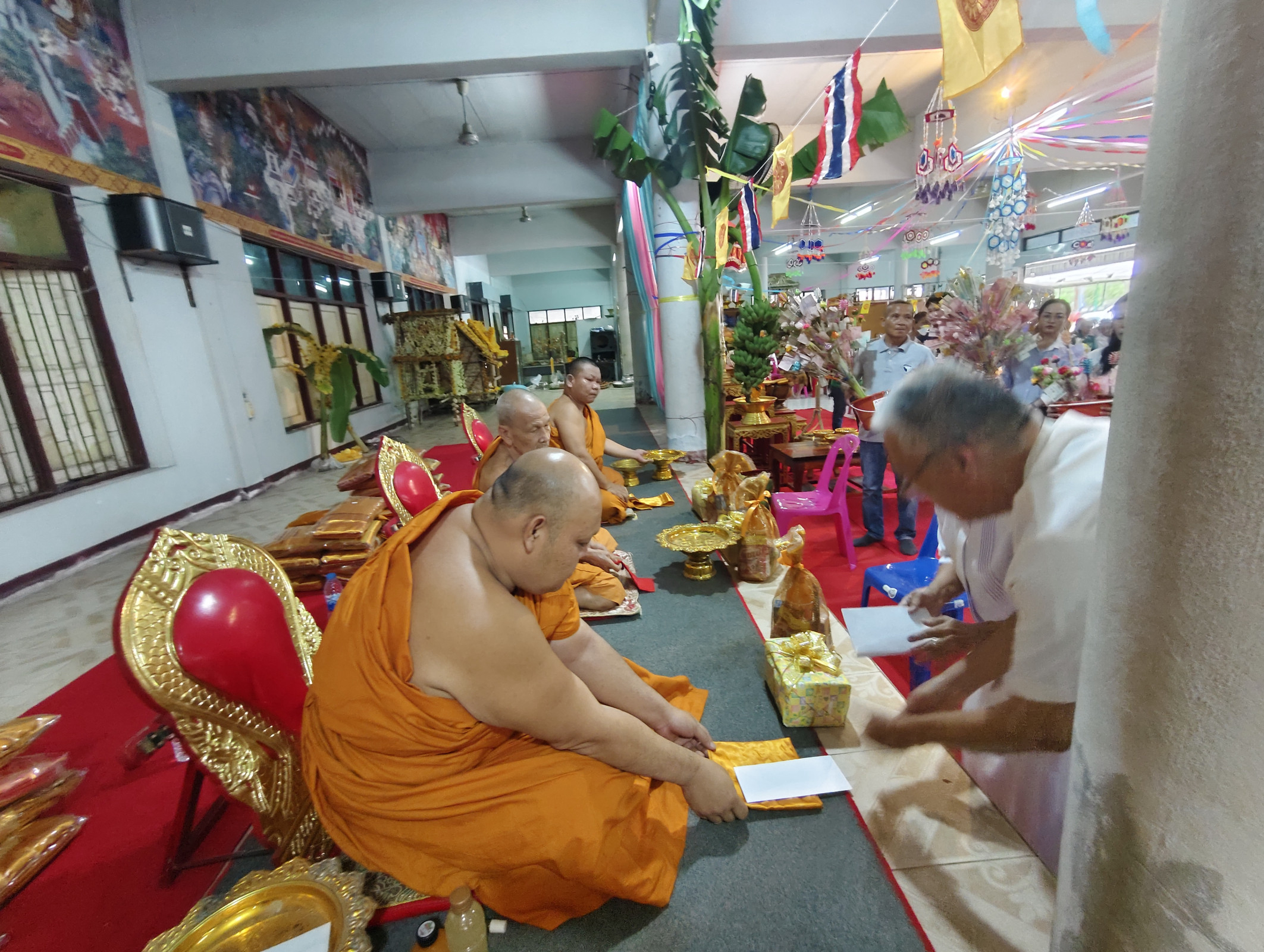 ภาพร่วมพิธีกรรมวัดหนองบัว