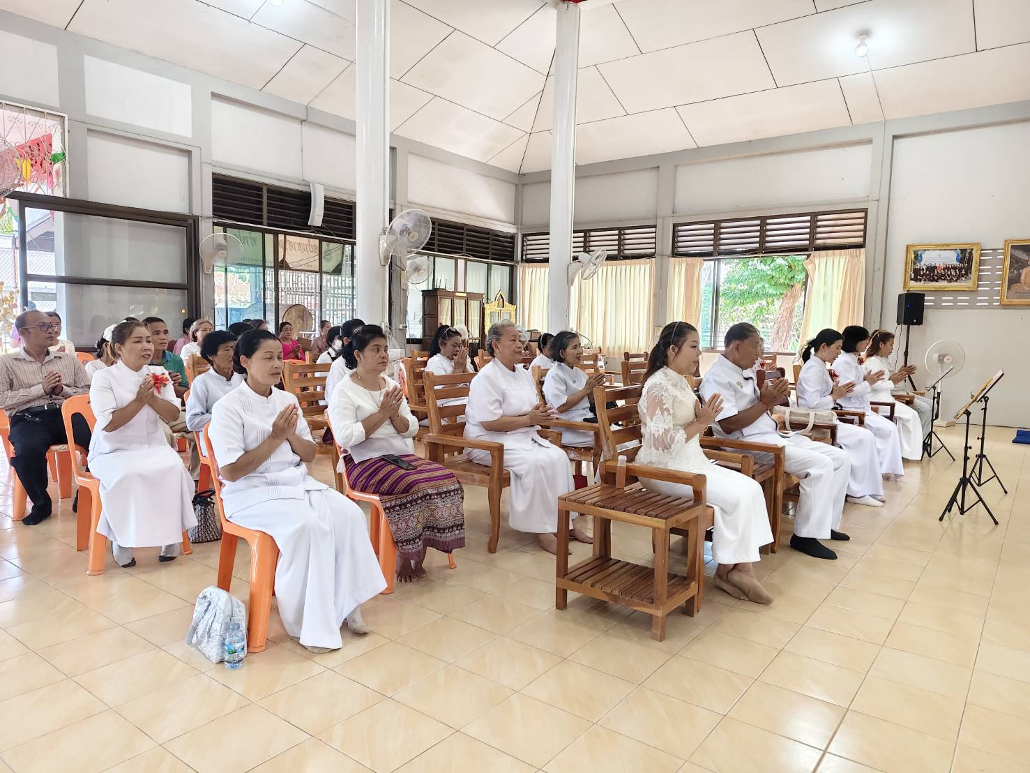 ภาพร่วมพิธีกรรมวัดหนองไม้เอก