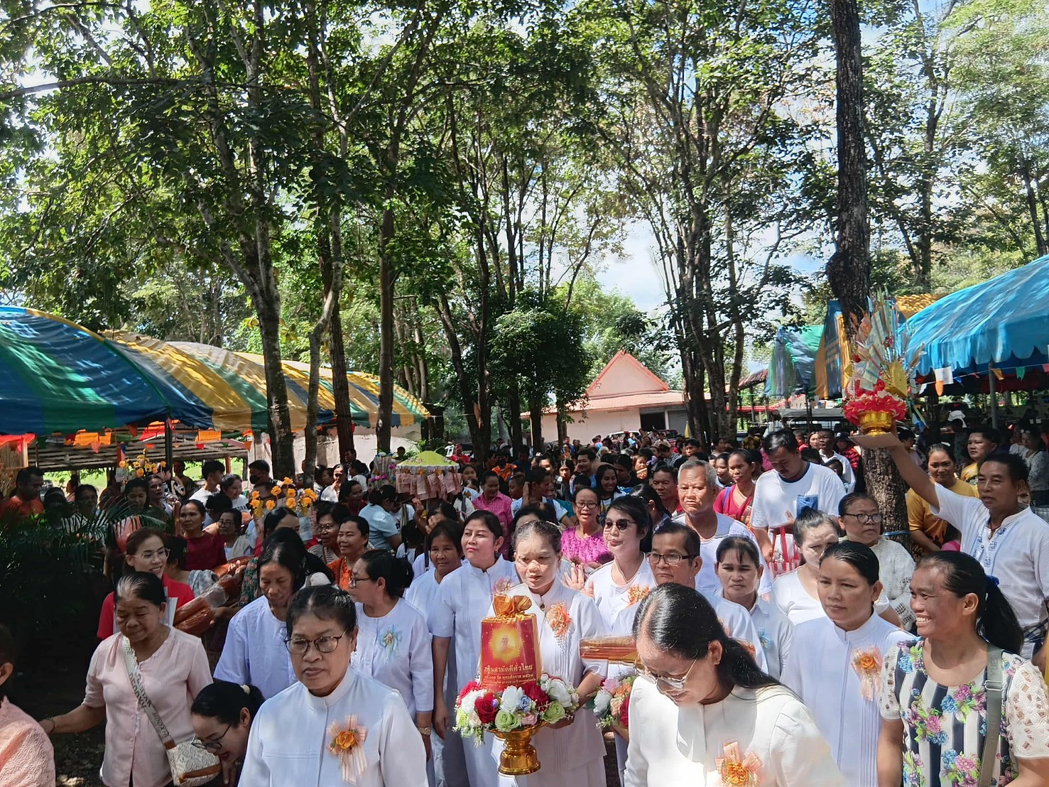 ภาพร่วมพิธีกรรมวัดคลองแสง