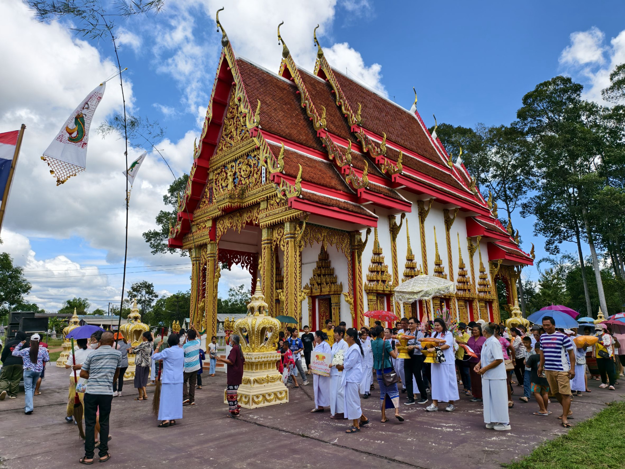 ภาพร่วมพิธีกรรมวัดไชยมงคล(บ้านค้อ)