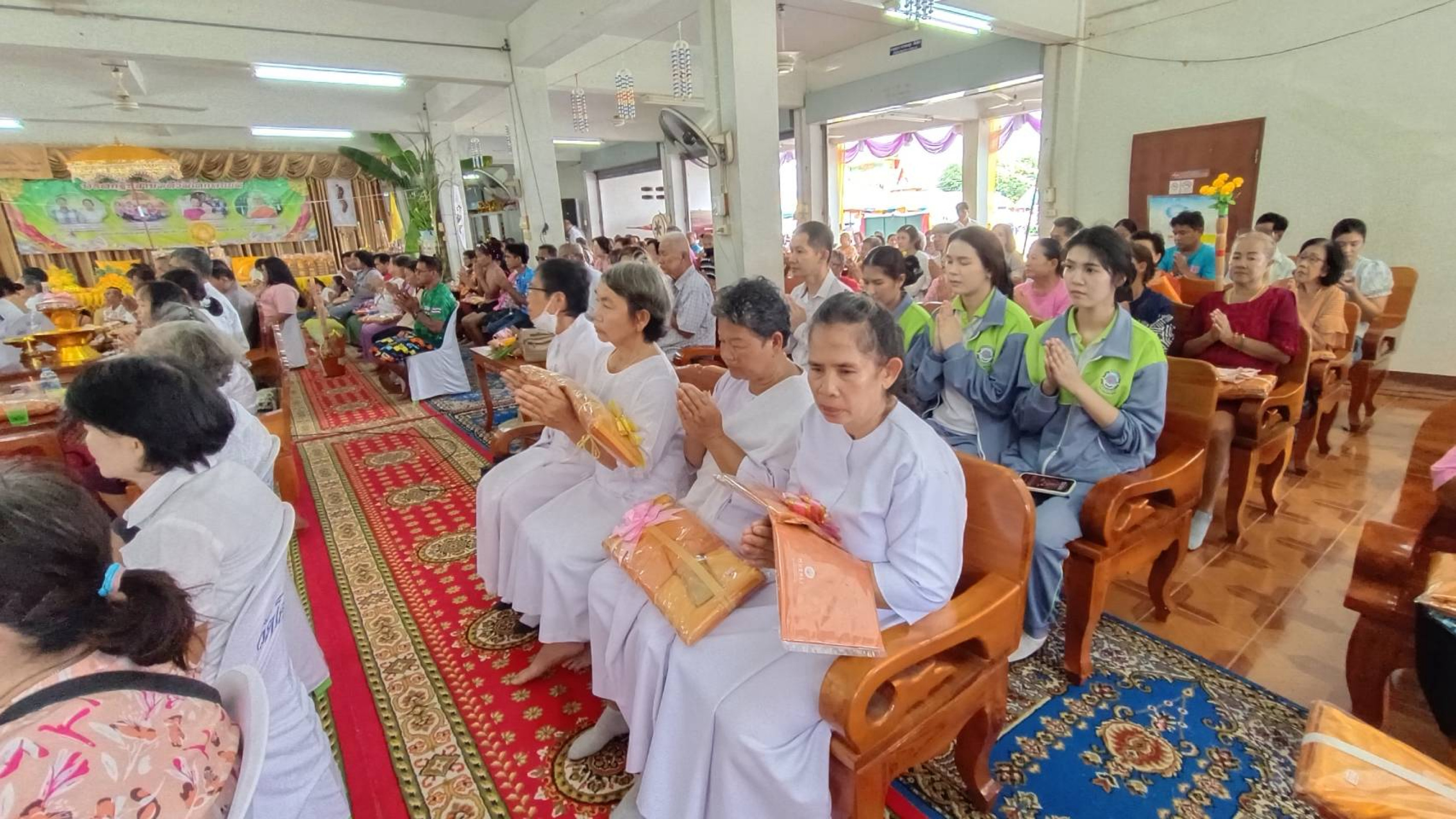 ภาพร่วมพิธีกรรมวัดโคกพนมดี