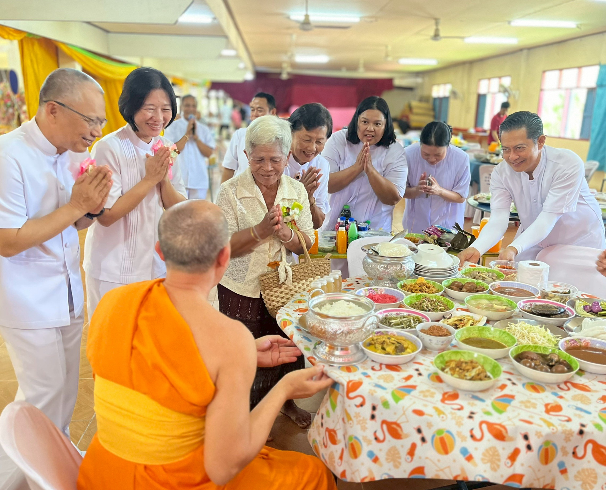 ภาพร่วมพิธีกรรมวัดรัตนชมภู(หนองคร้อ)