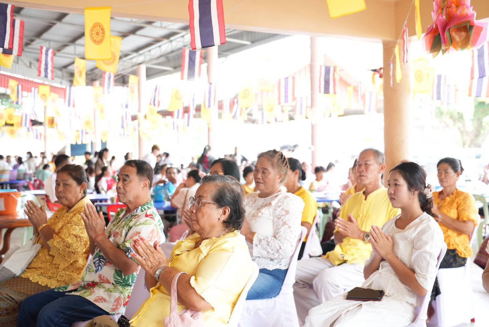 ภาพร่วมพิธีกรรมวัดบูรณราษฎร์ศรัทธาทำ