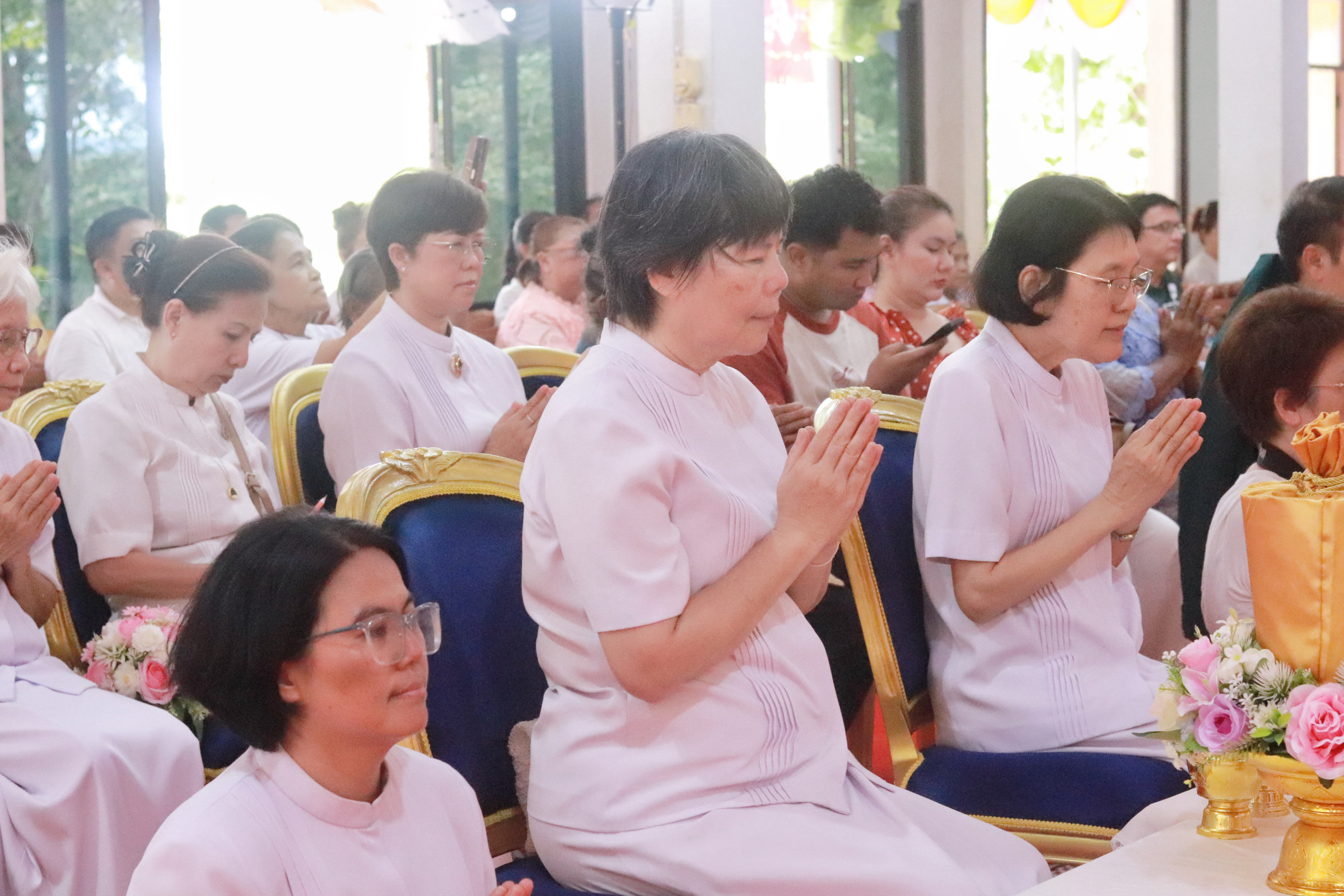 ภาพร่วมพิธีกรรมวัดเขาแก้ว