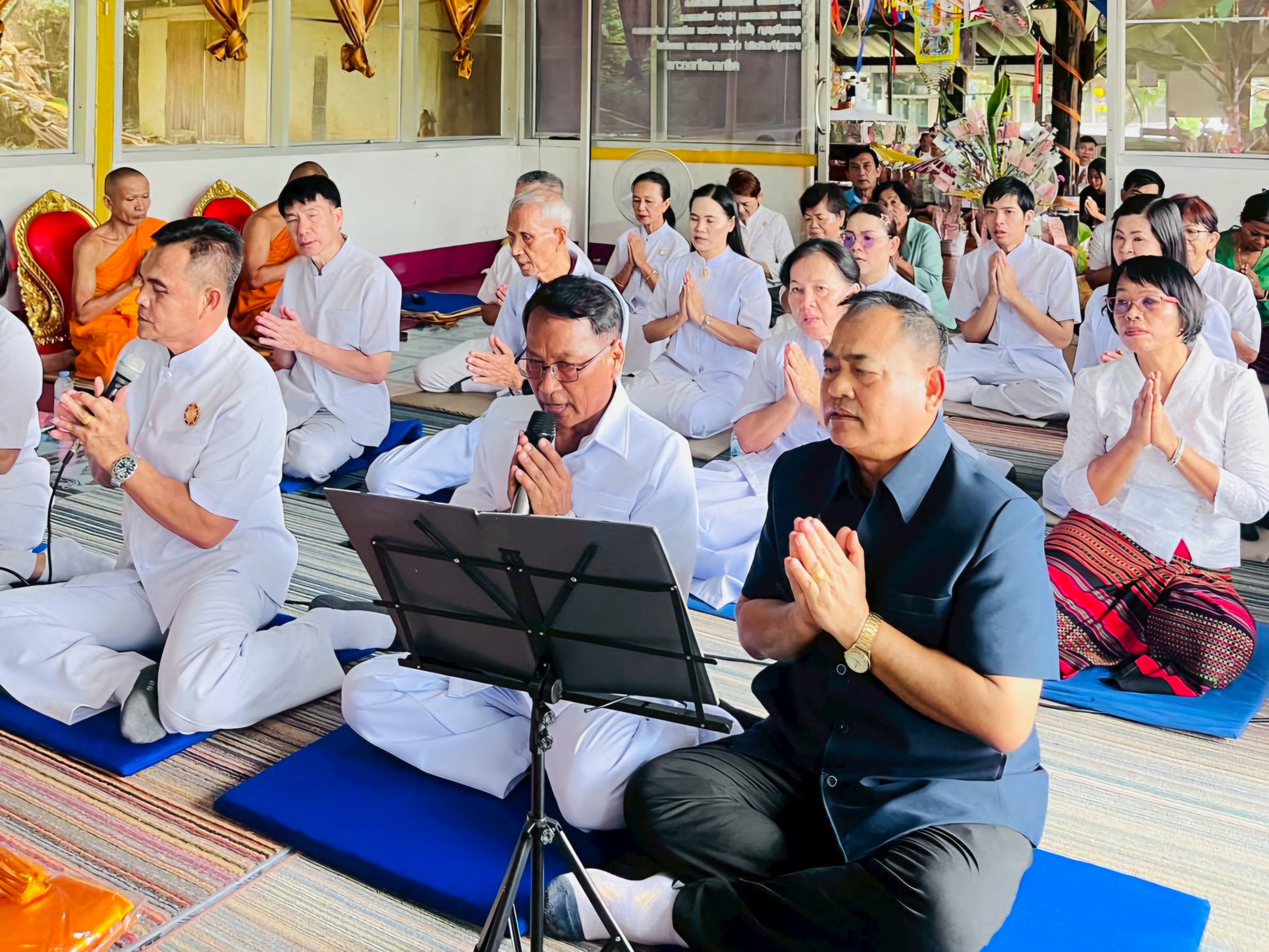 ภาพร่วมพิธีกรรมที่พักสงฆ์สิทธิเจริญศรัทธา