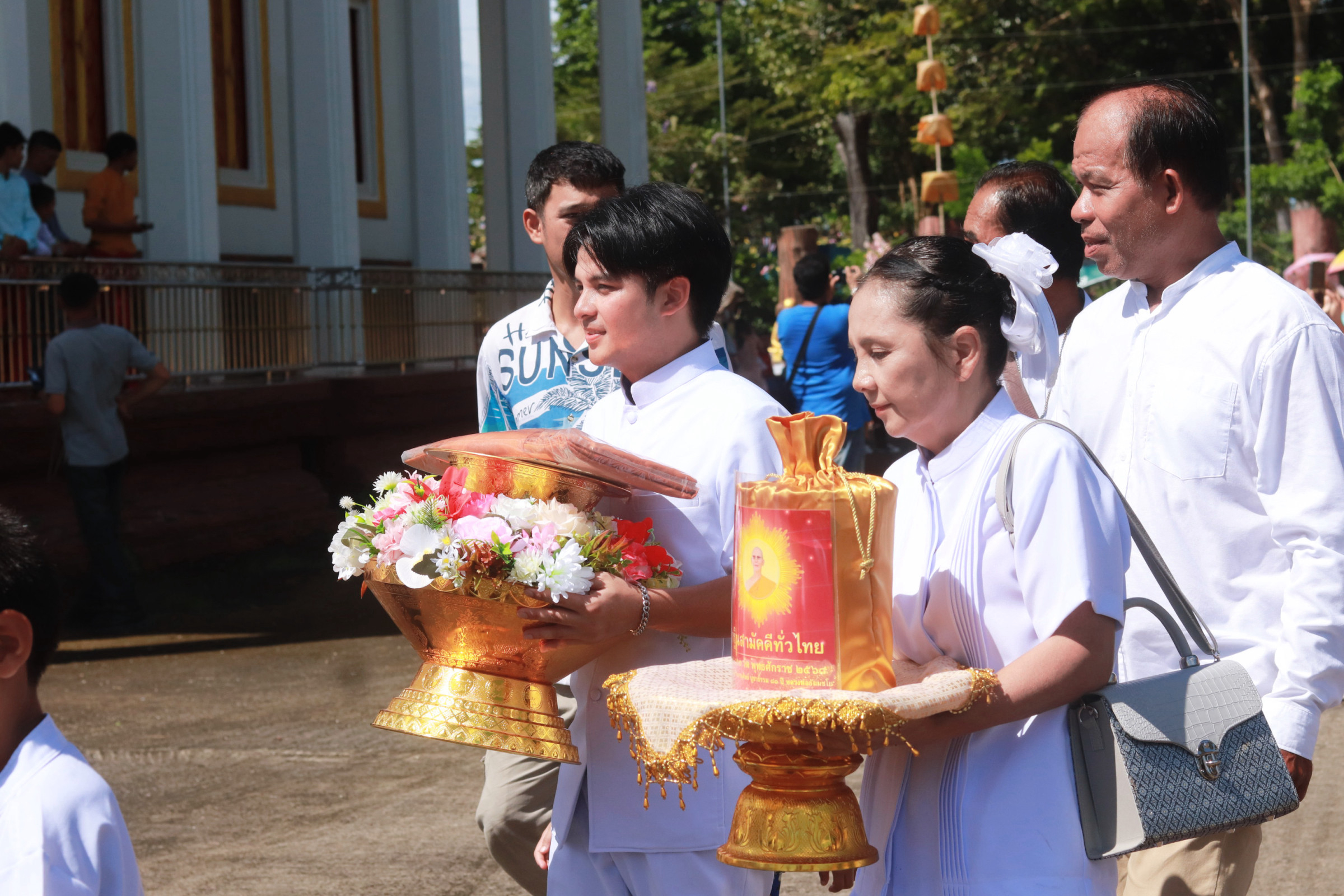 ภาพร่วมพิธีกรรมวัดยางเอน