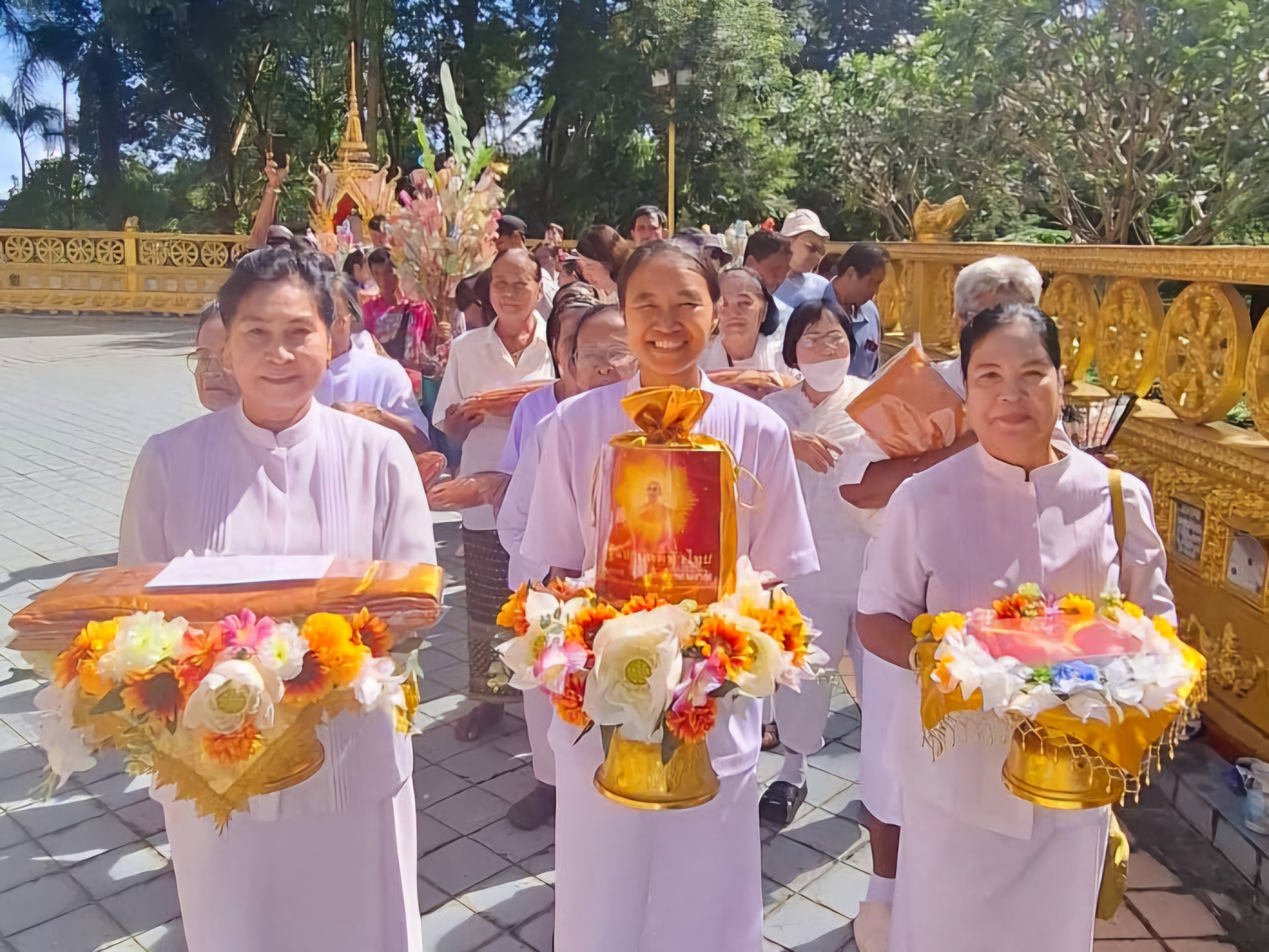 ภาพร่วมพิธีกรรมวัดป่ายุบ