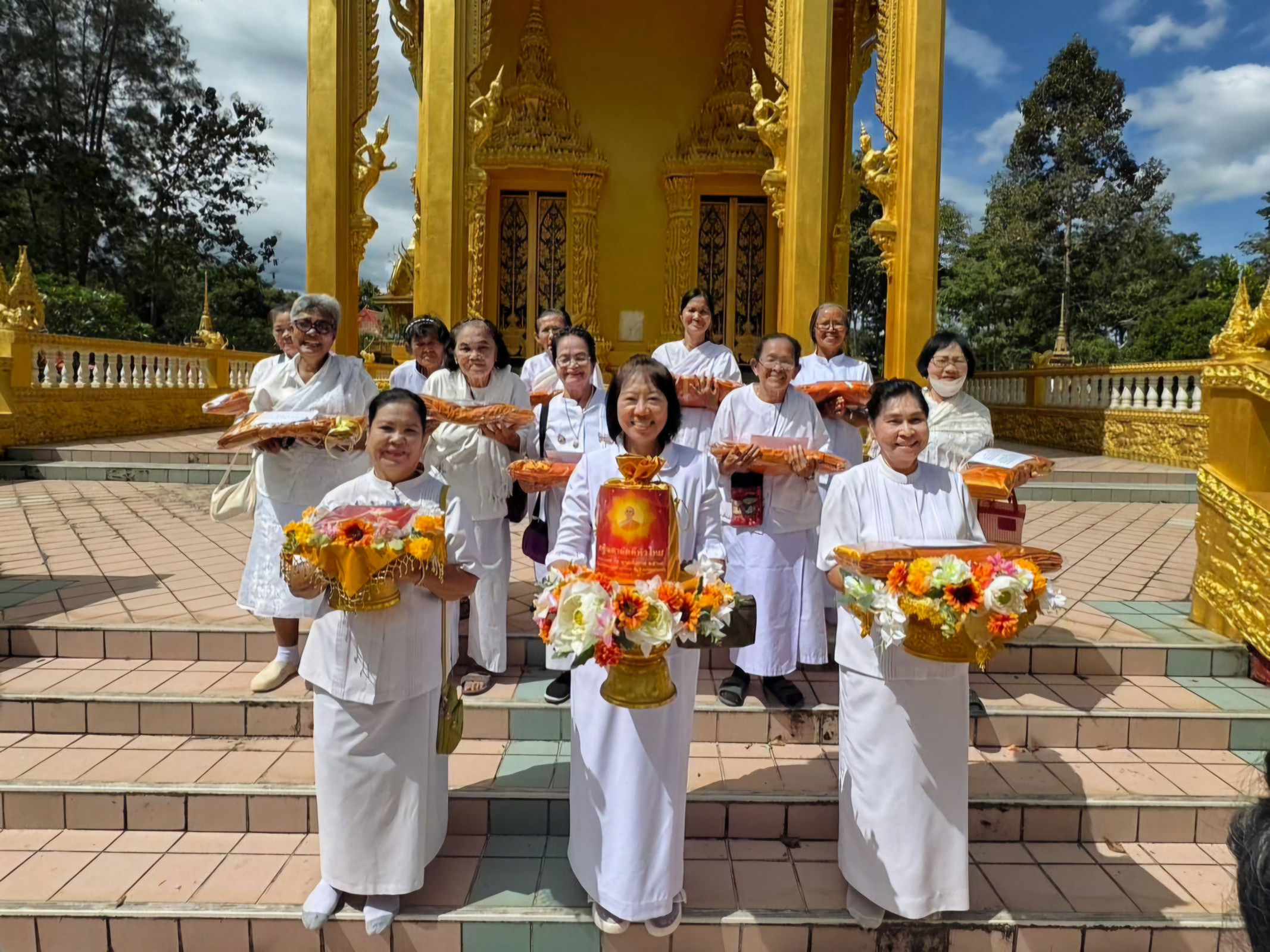 ภาพร่วมพิธีกรรมวัดป่ายุบ