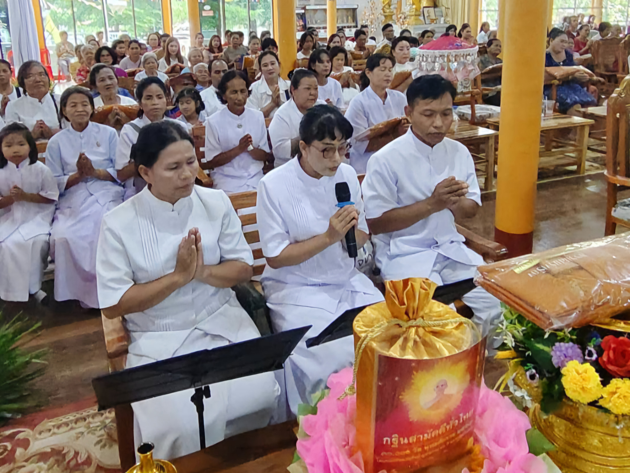 ภาพร่วมพิธีกรรมวัดชากพง