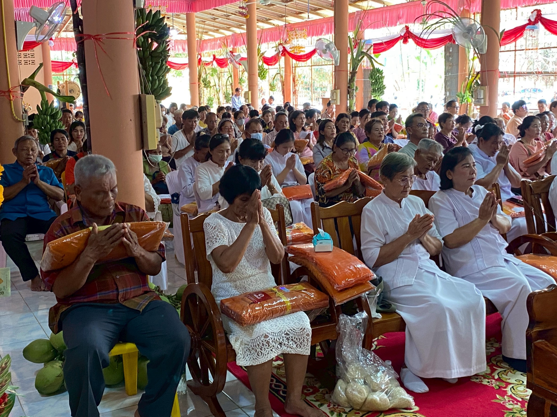 ภาพร่วมพิธีกรรมวัดคลองวัว