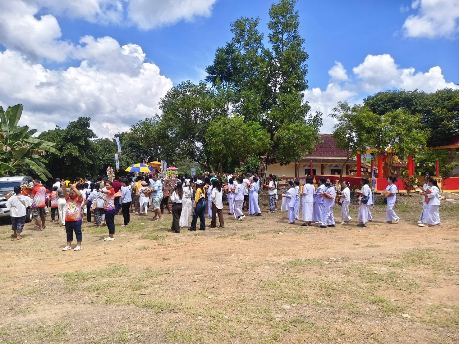 ภาพร่วมพิธีกรรมวัดซับเกษมพัฒนา