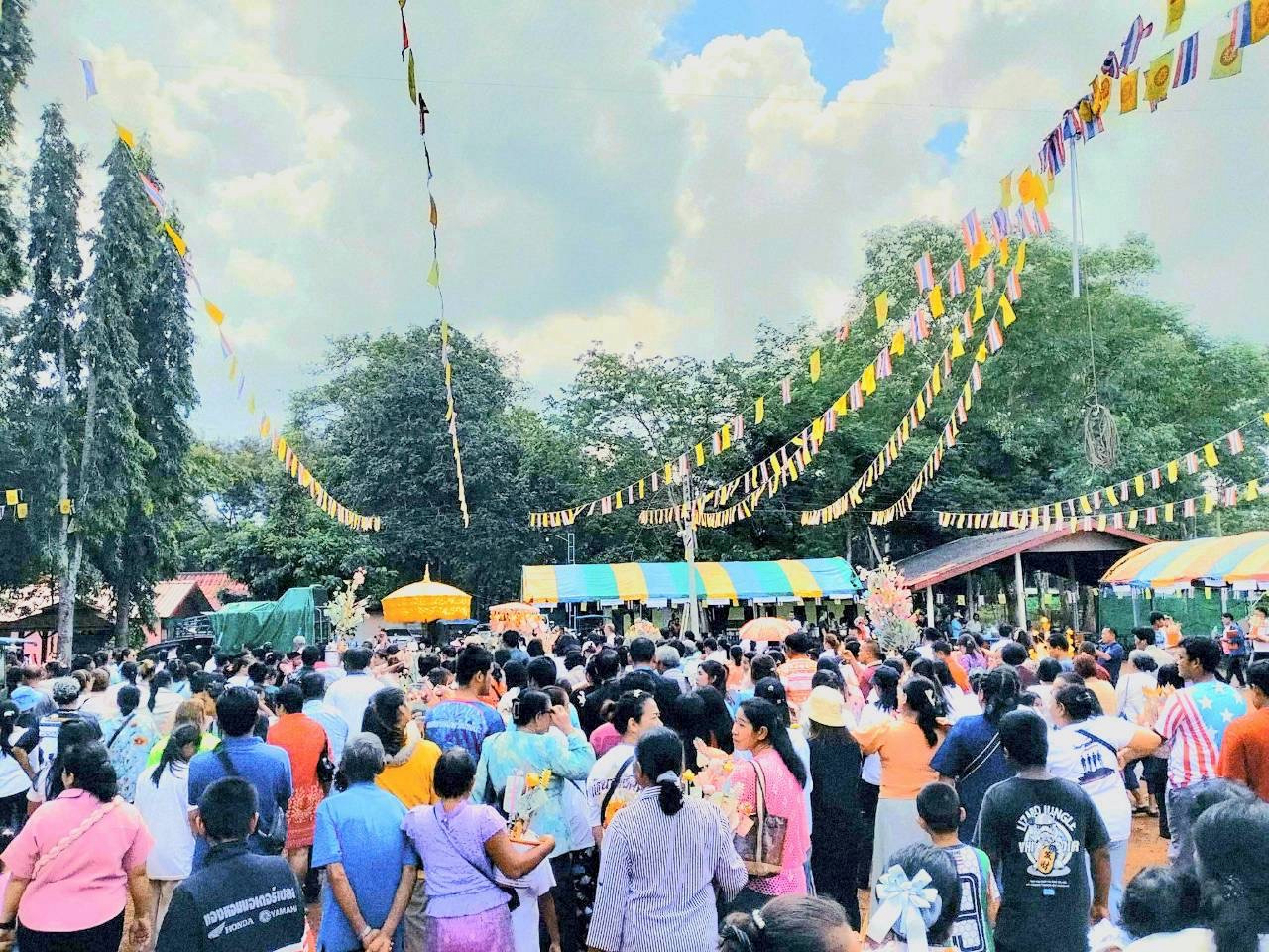 ภาพร่วมพิธีกรรมวัดน้ำคำ