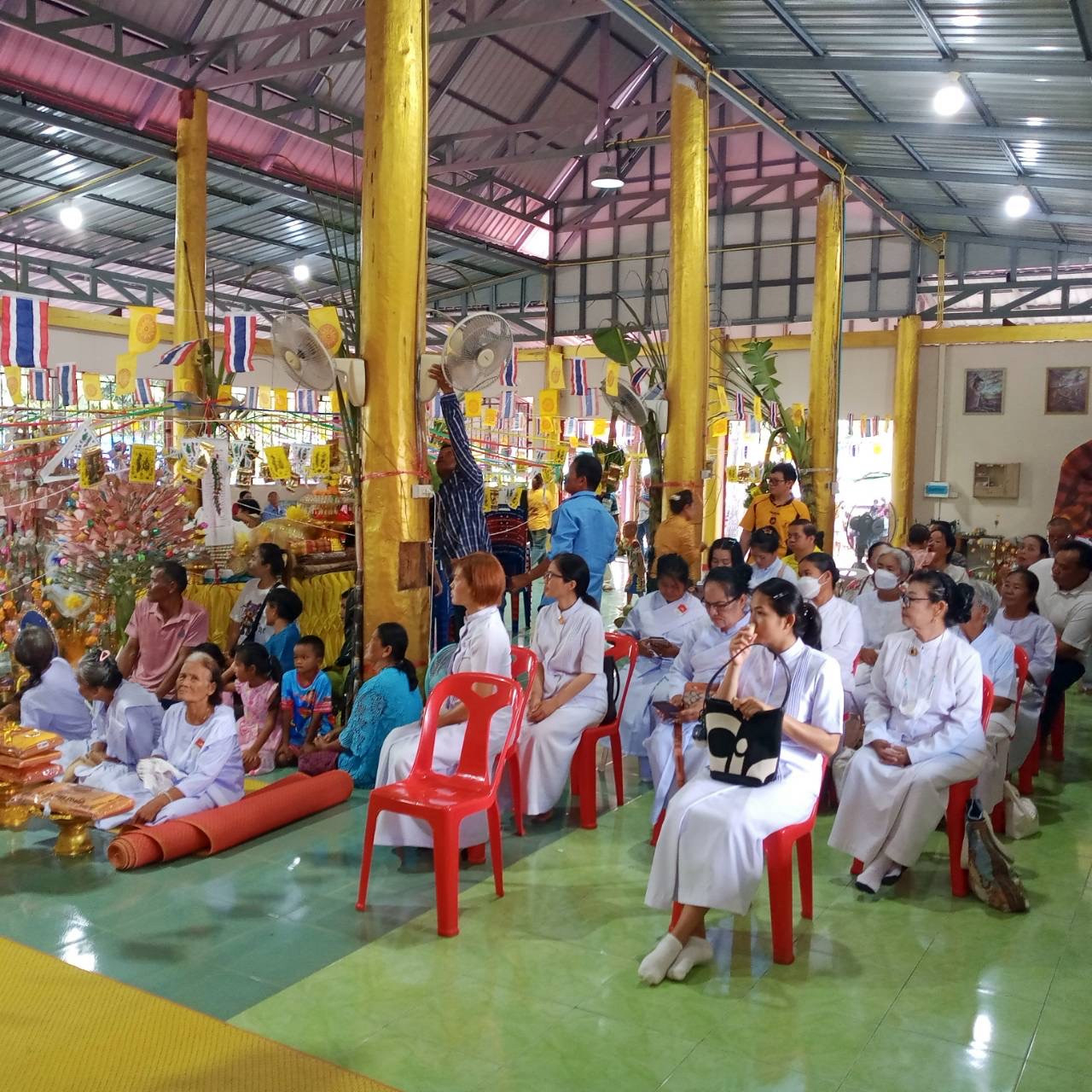 ภาพร่วมพิธีกรรมวัดท่าผักชี