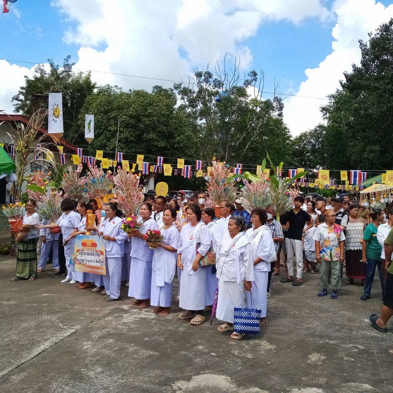 ภาพร่วมพิธีกรรมสำนักสงฆ์สันติสุข