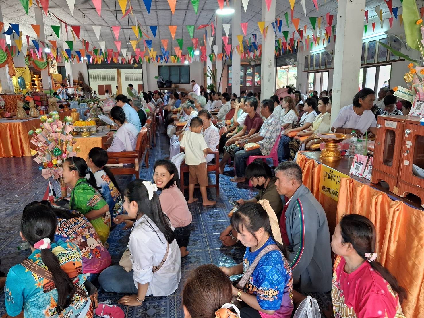 ภาพร่วมพิธีกรรมวัดหนองตะเคียนบอน