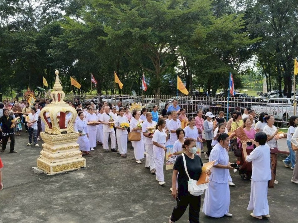 ภาพร่วมพิธีกรรมวัดสมประสงค์