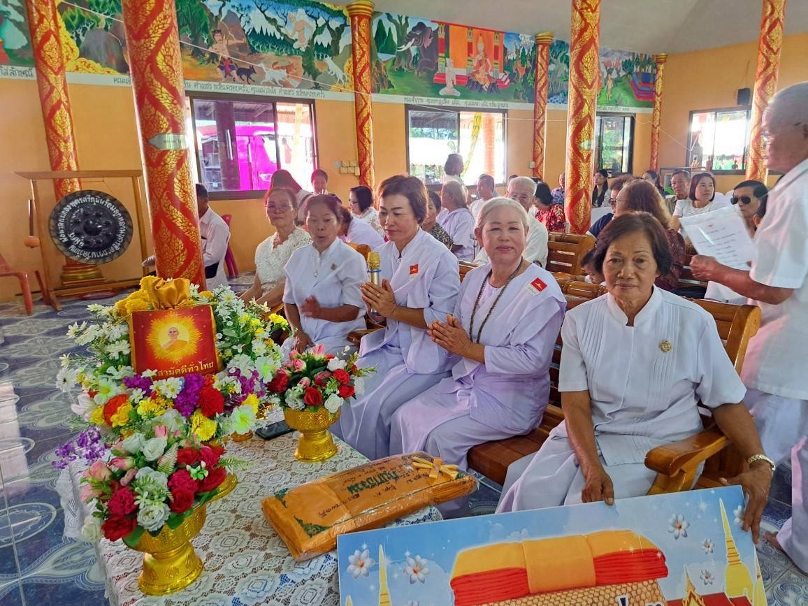 ภาพร่วมพิธีกรรมสำนักสงฆ์เทพเจริญ