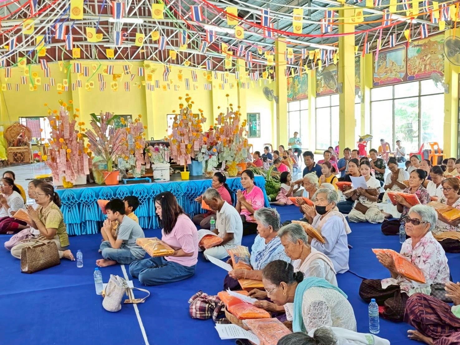 ภาพร่วมพิธีกรรมวัดโคคลาน