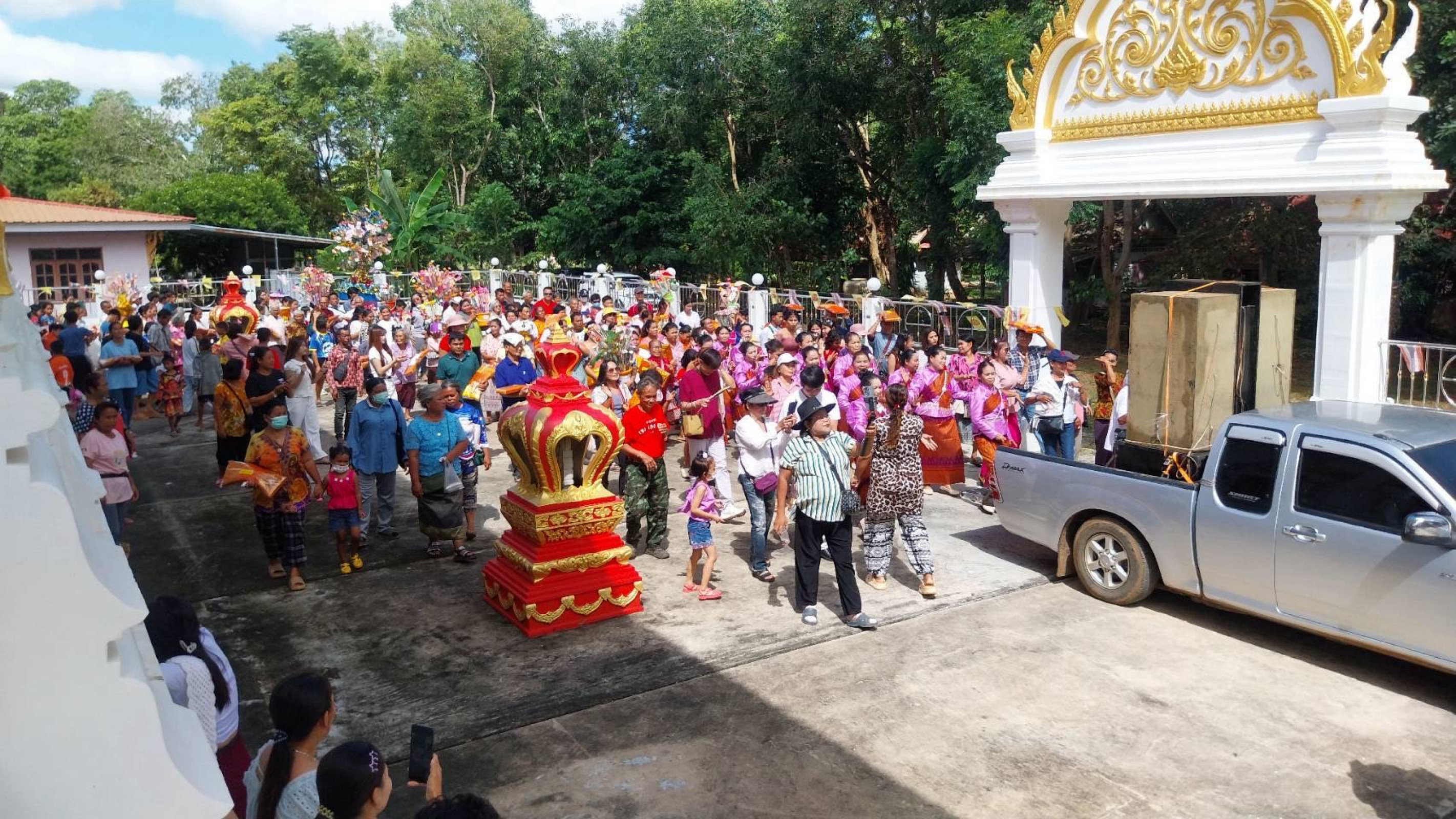 ภาพร่วมพิธีกรรมวัดเขาจาน